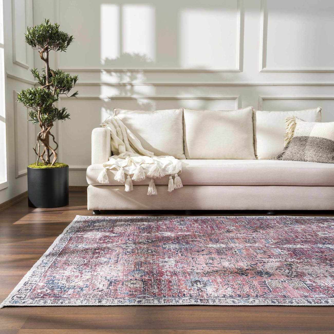 Bela Washable Area Rug  Burgundy Color, Traditional Style