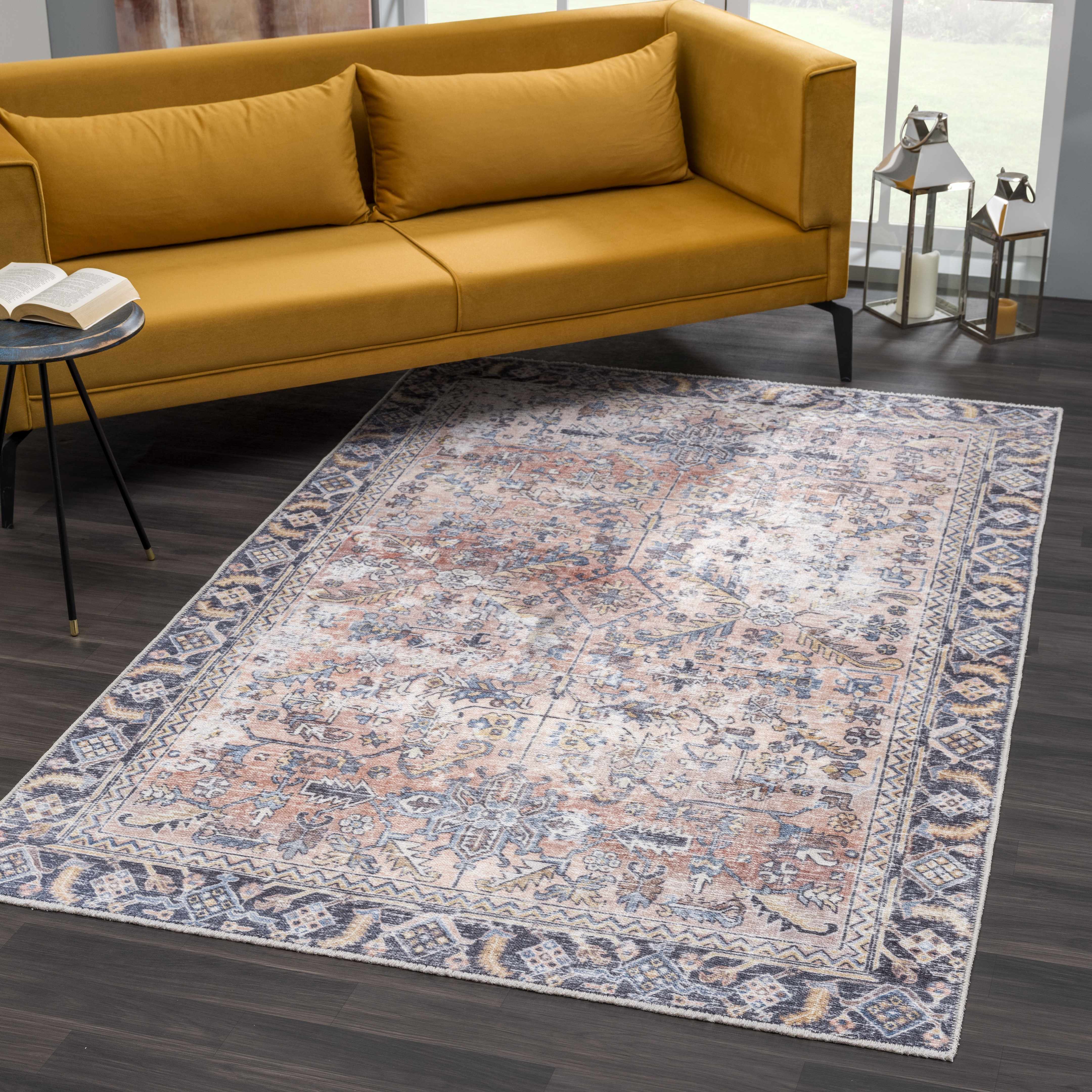 Bela Washable Rug  Traditional Machine Printed Polyester