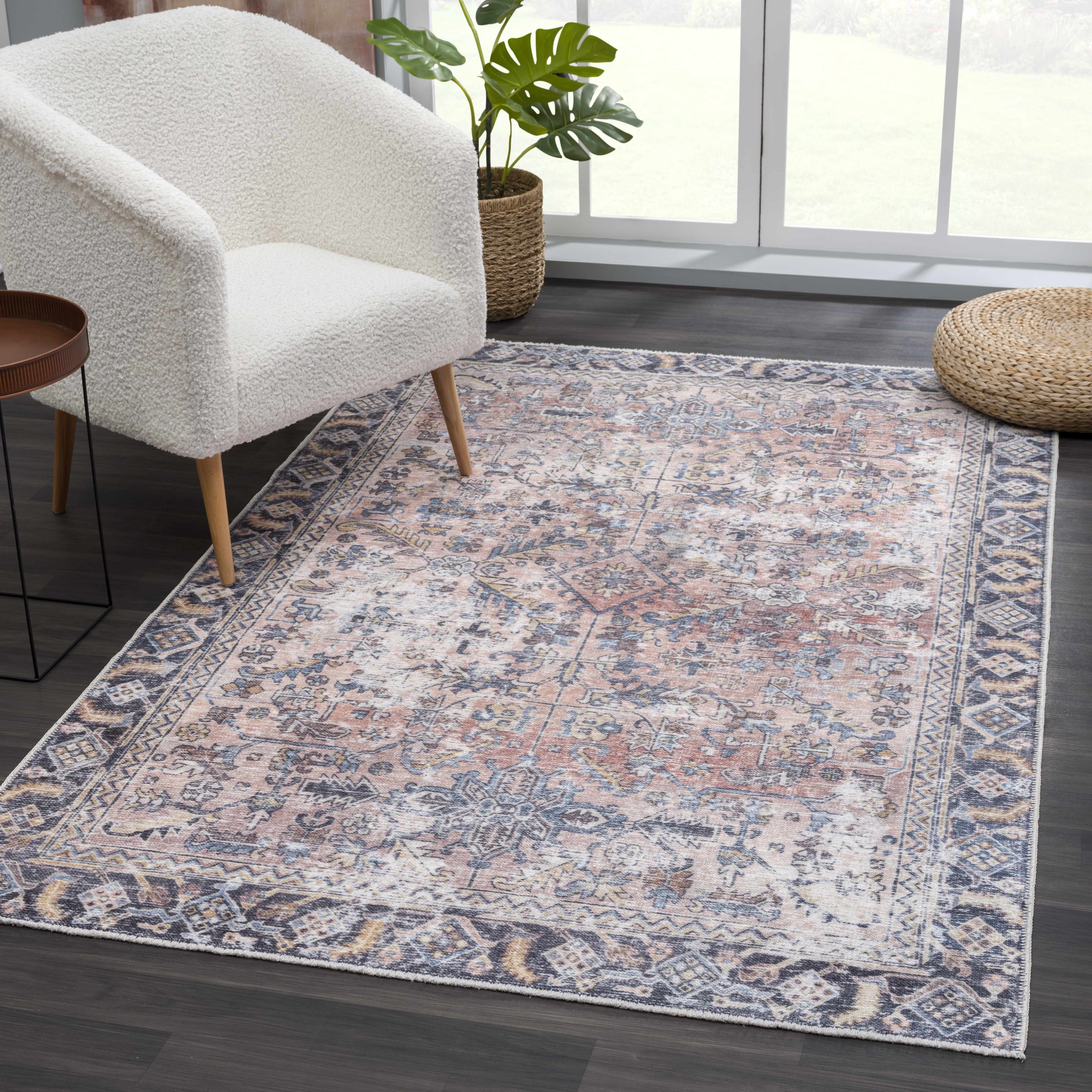 Bela Washable Rug  Traditional Machine Printed Polyester