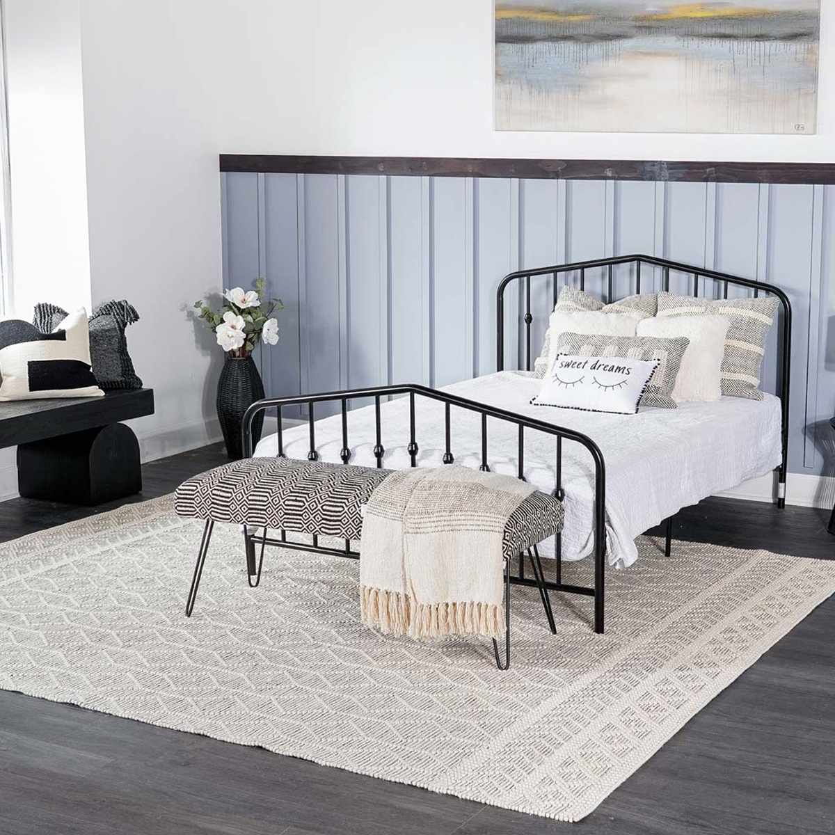 Cora Area Rug Hand Woven 65% Wool Black White Bohemian Style