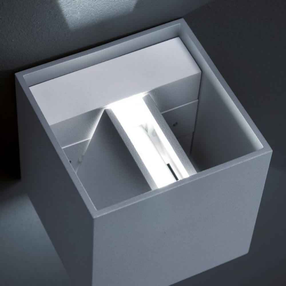 Siri LED Outdoor Wall Lamp | IP54, Nickel-Matt Finish