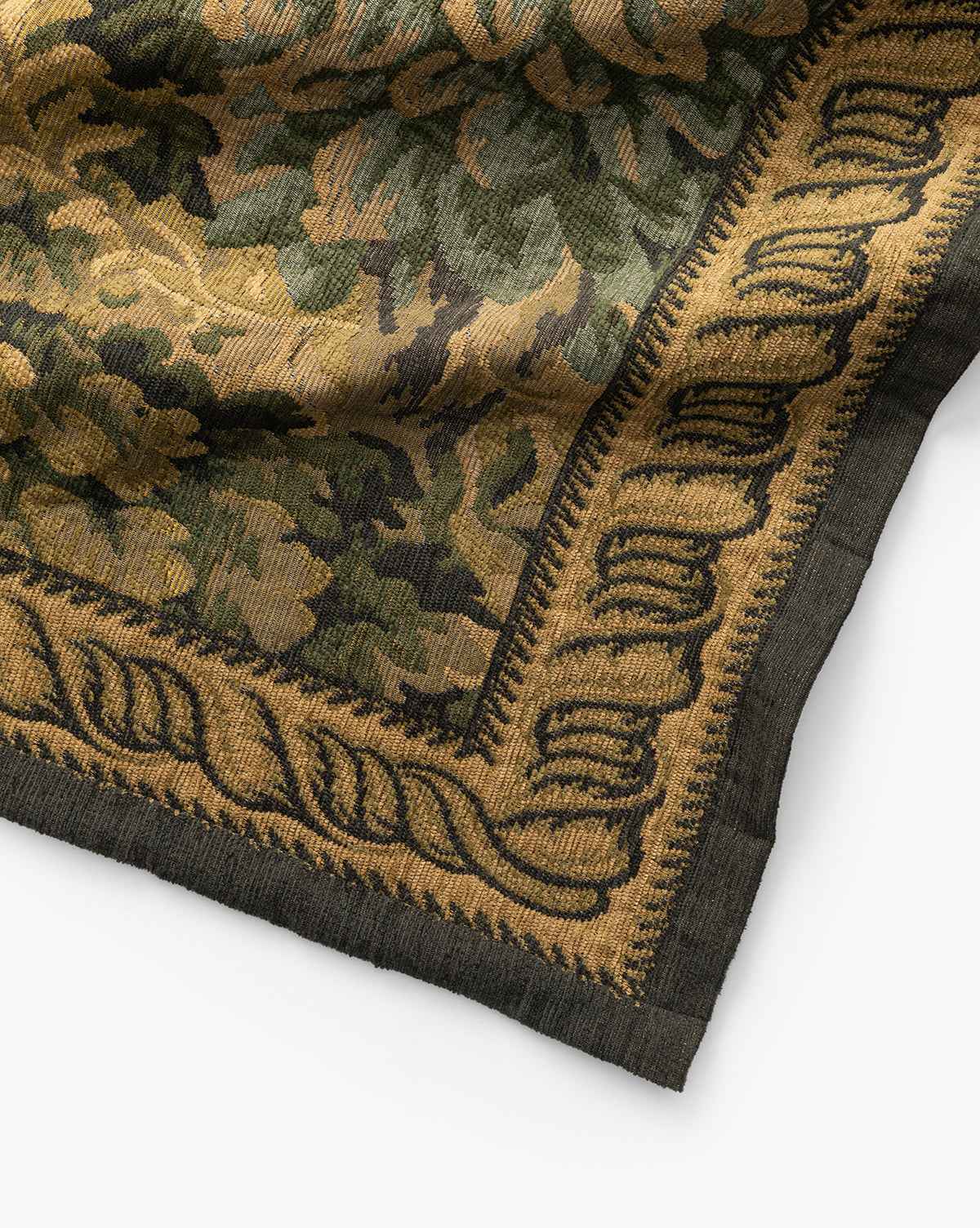 Bello Wall Tapestry  Botanical Design, Old-World Charm