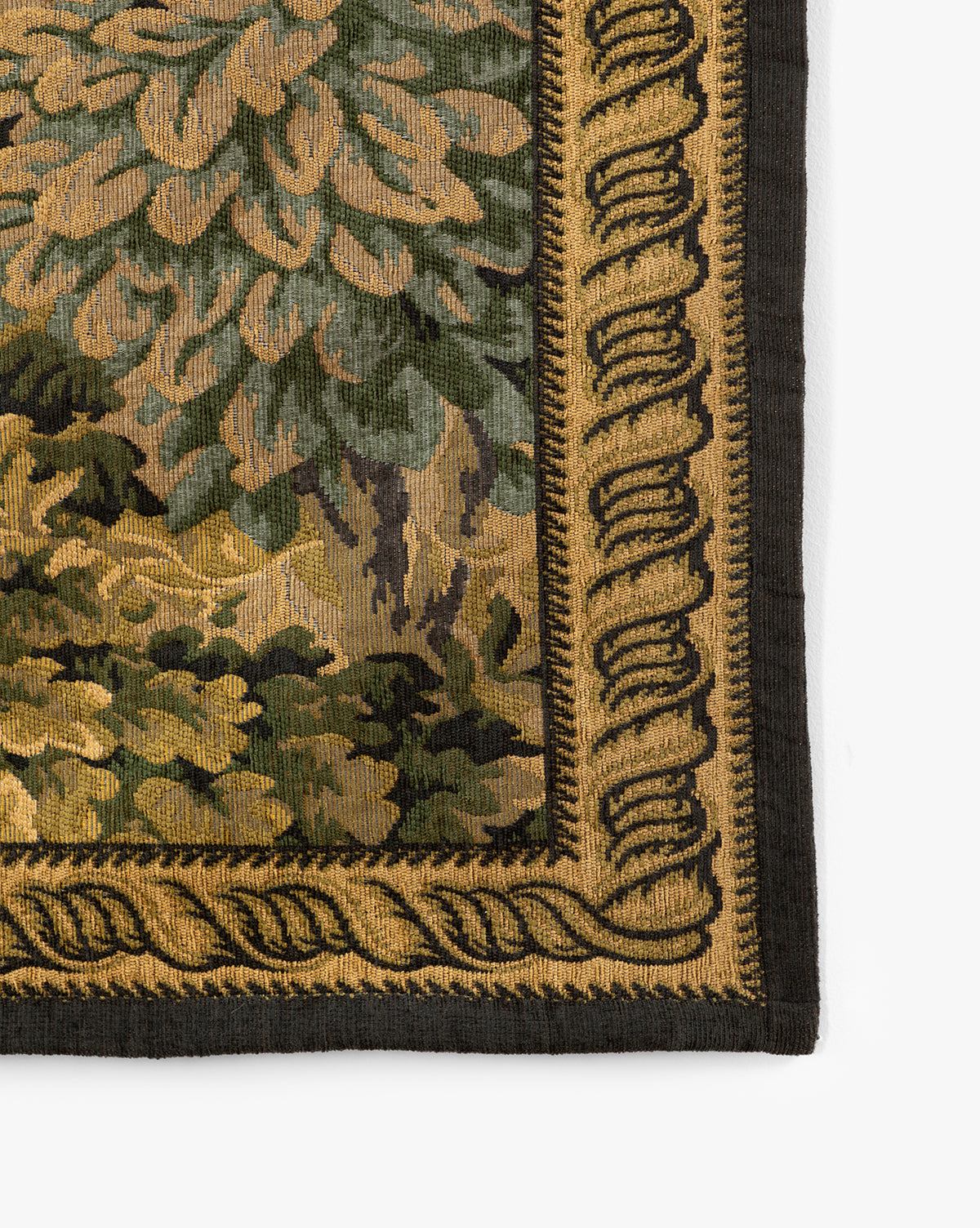 Bello Wall Tapestry  Botanical Design, Old-World Charm