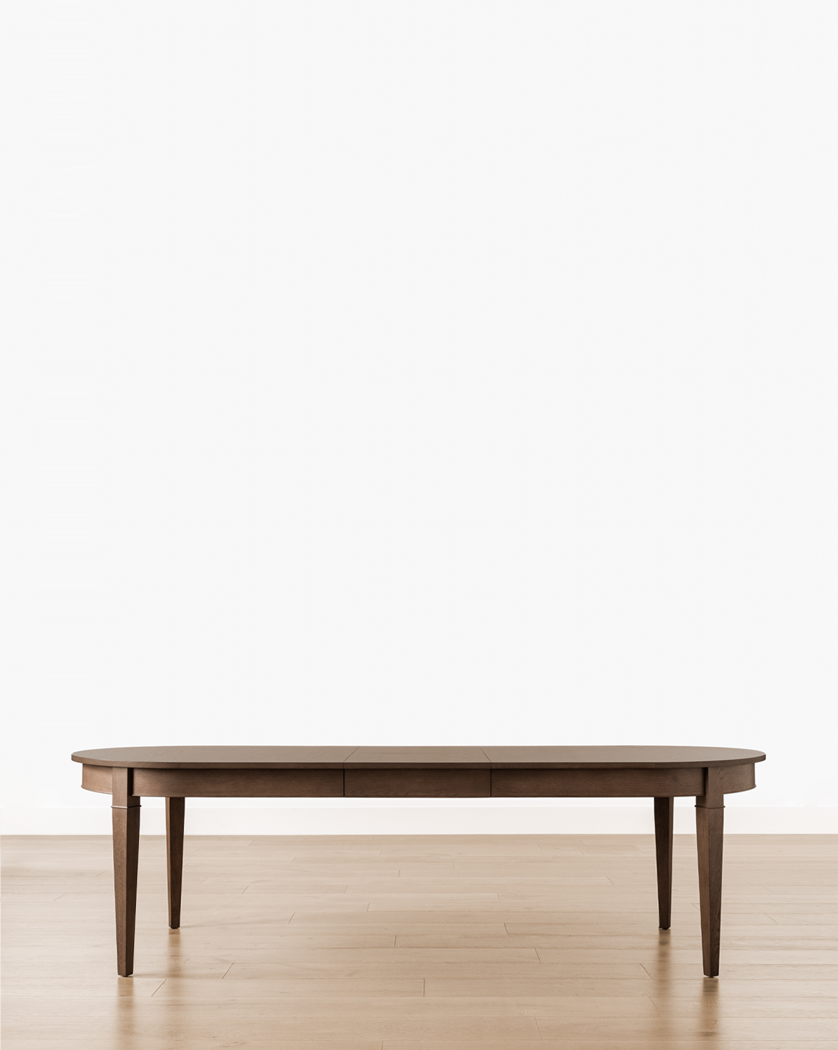 Belo Oak Extension Dining Table  Tapered Legs, Timeless Charm