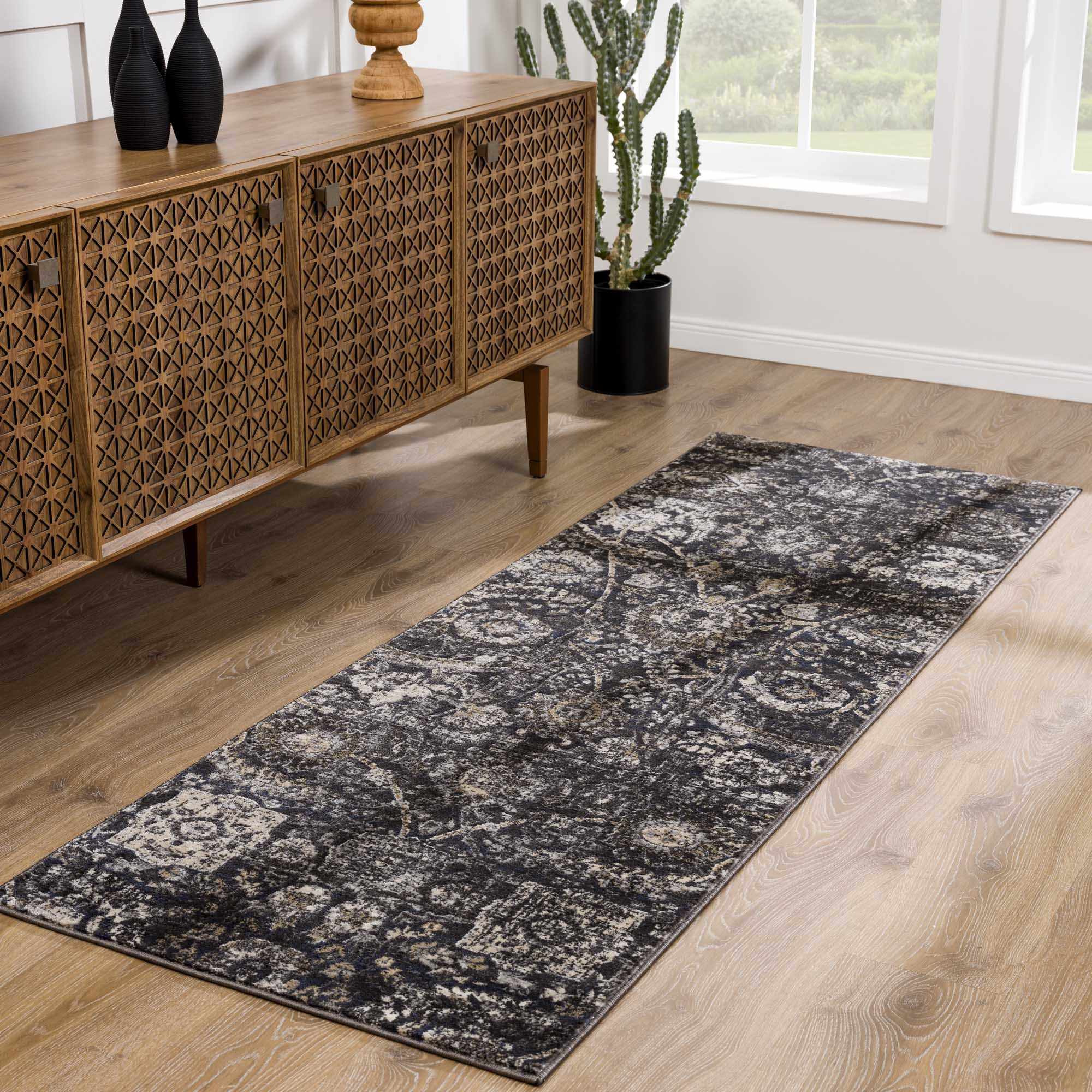Brielle Area Rug  Traditional Persian Design, Machine Woven