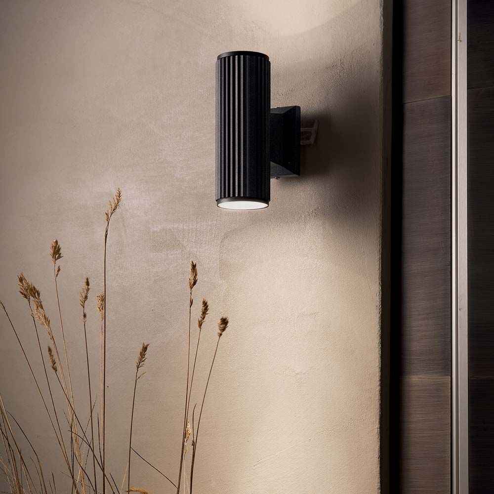 Bello Wall Lamp | Black Base, Modern Design
