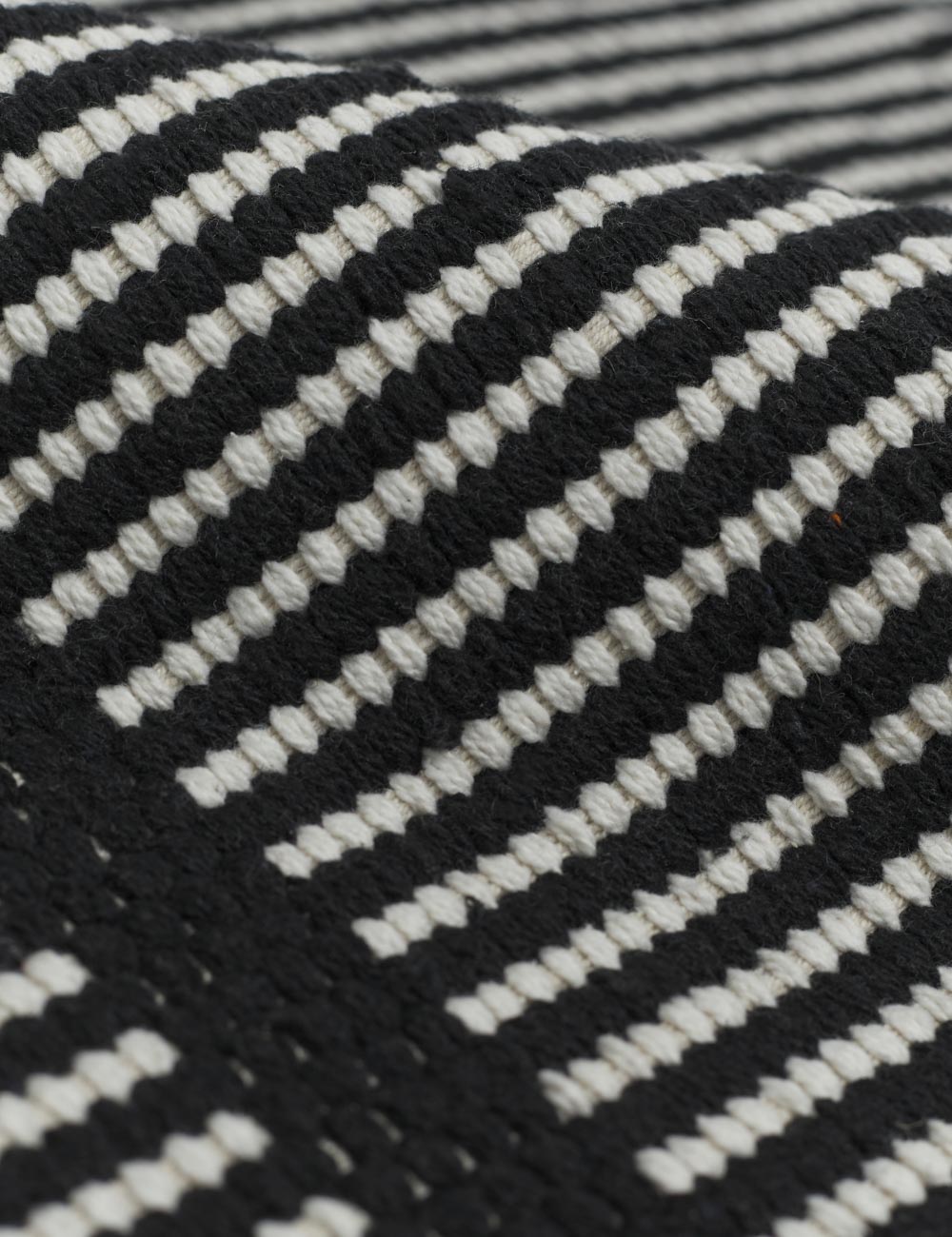 Inara Area Rug | Handwoven Cotton, Quick-Drying