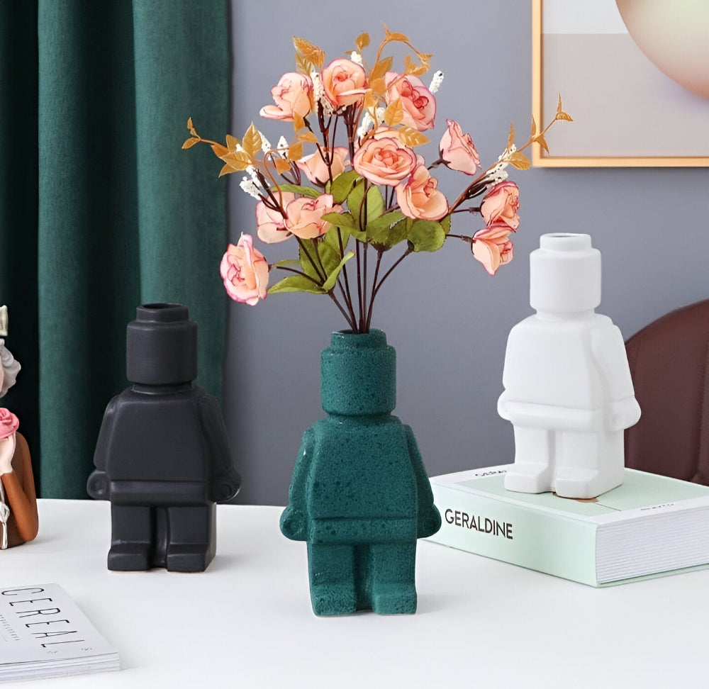 Brix Robot Plantenpot | Duurzaam Hars, Compact Ontwerp