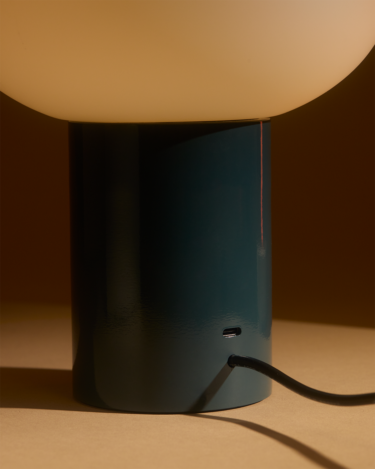 Ivy Glow Table Lamp | Frosted Oval Globe, USB-C Port