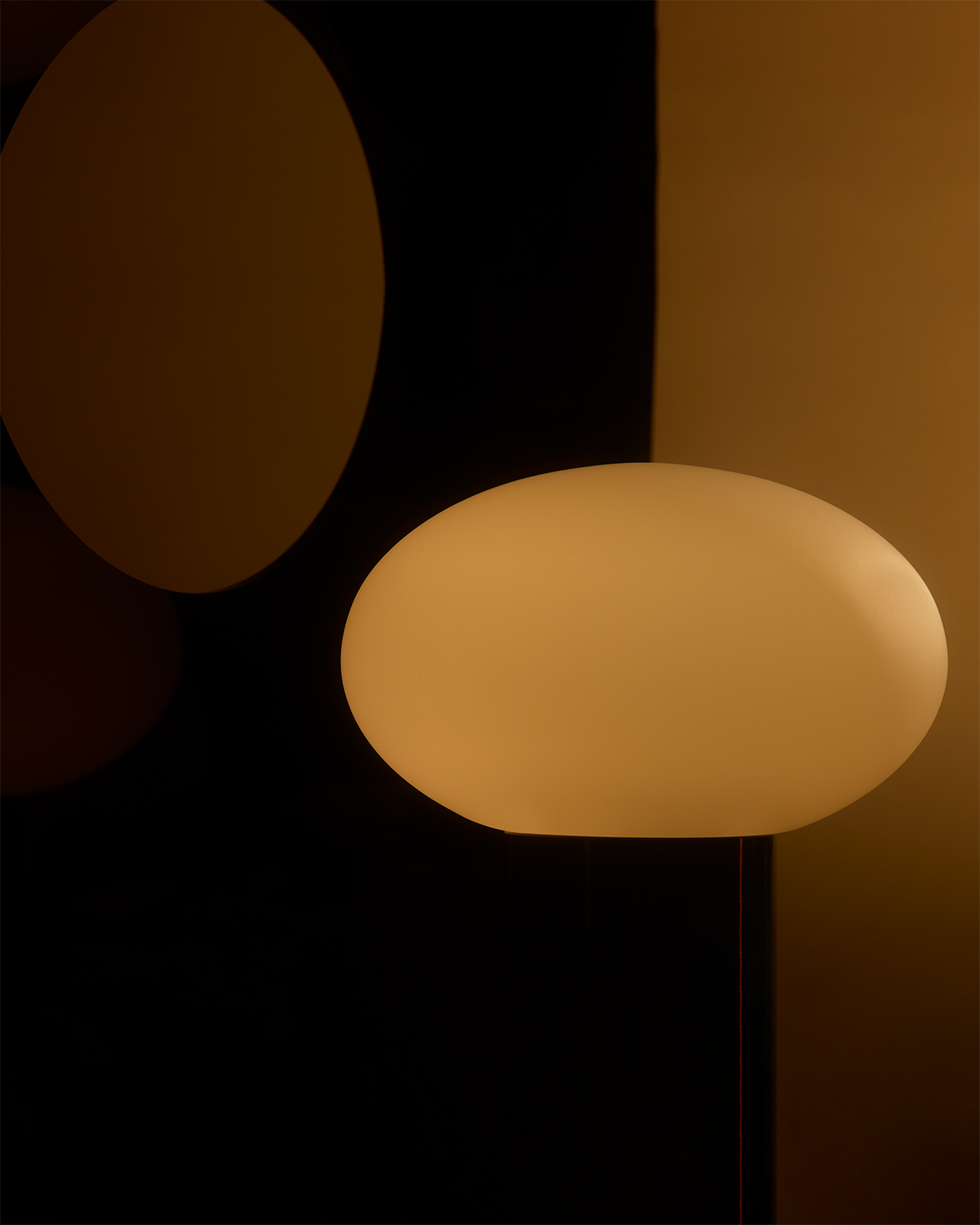 Ivy Glow Table Lamp | Frosted Oval Globe, USB-C Port