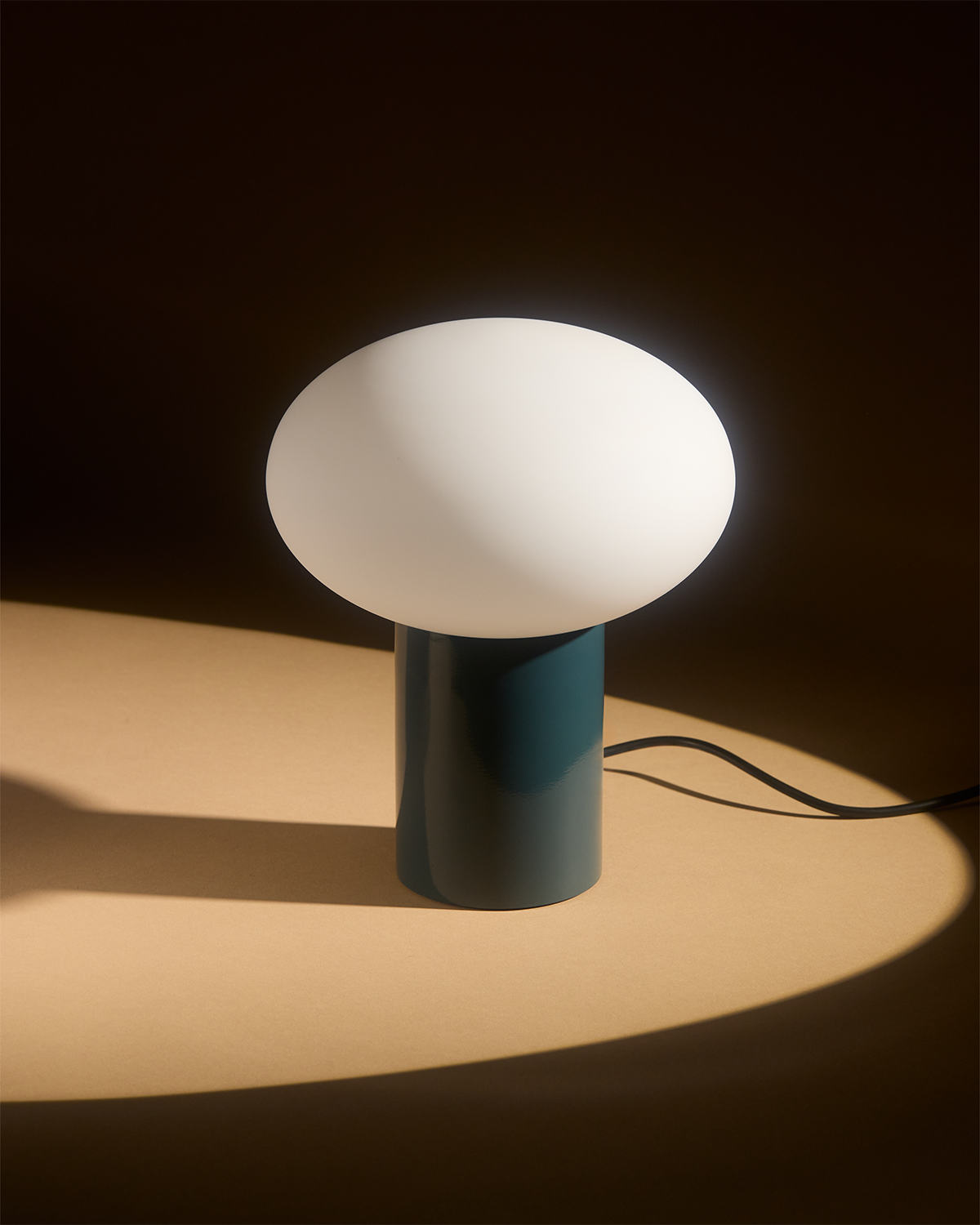 Ivy Glow Table Lamp | Frosted Oval Globe, USB-C Port