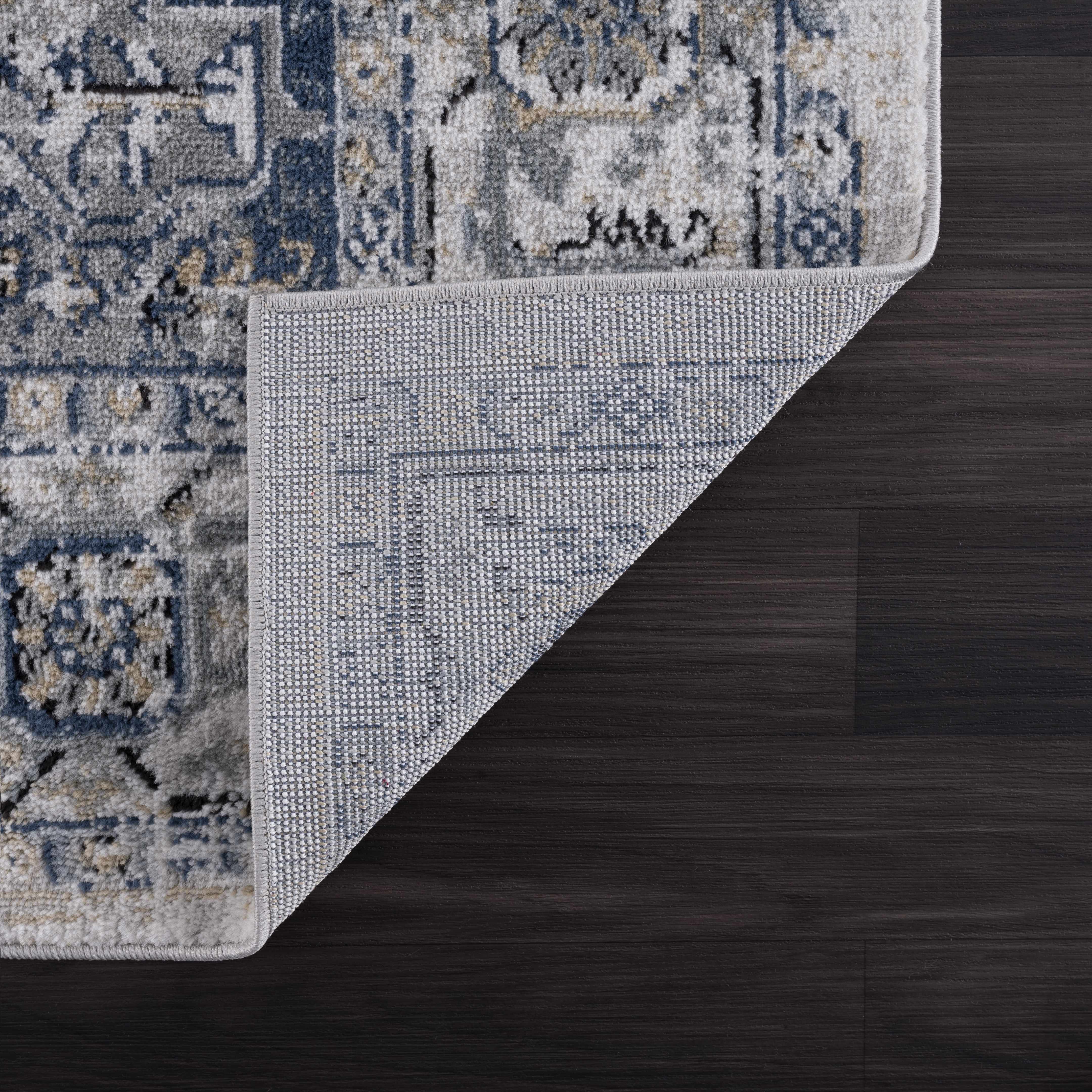 Mira Area Rug Machine Woven Light Gray, Traditional Style