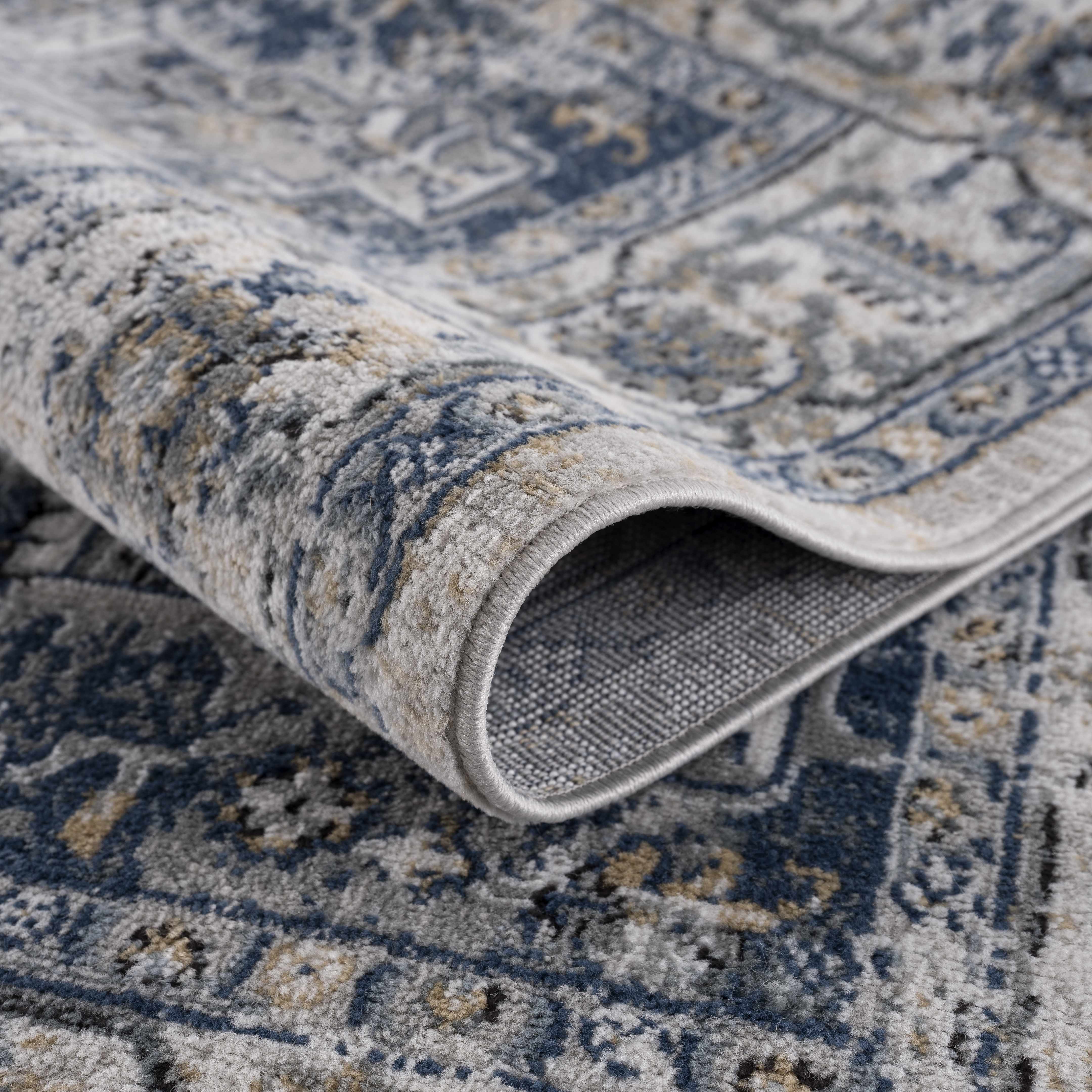 Mira Area Rug Machine Woven Light Gray, Traditional Style