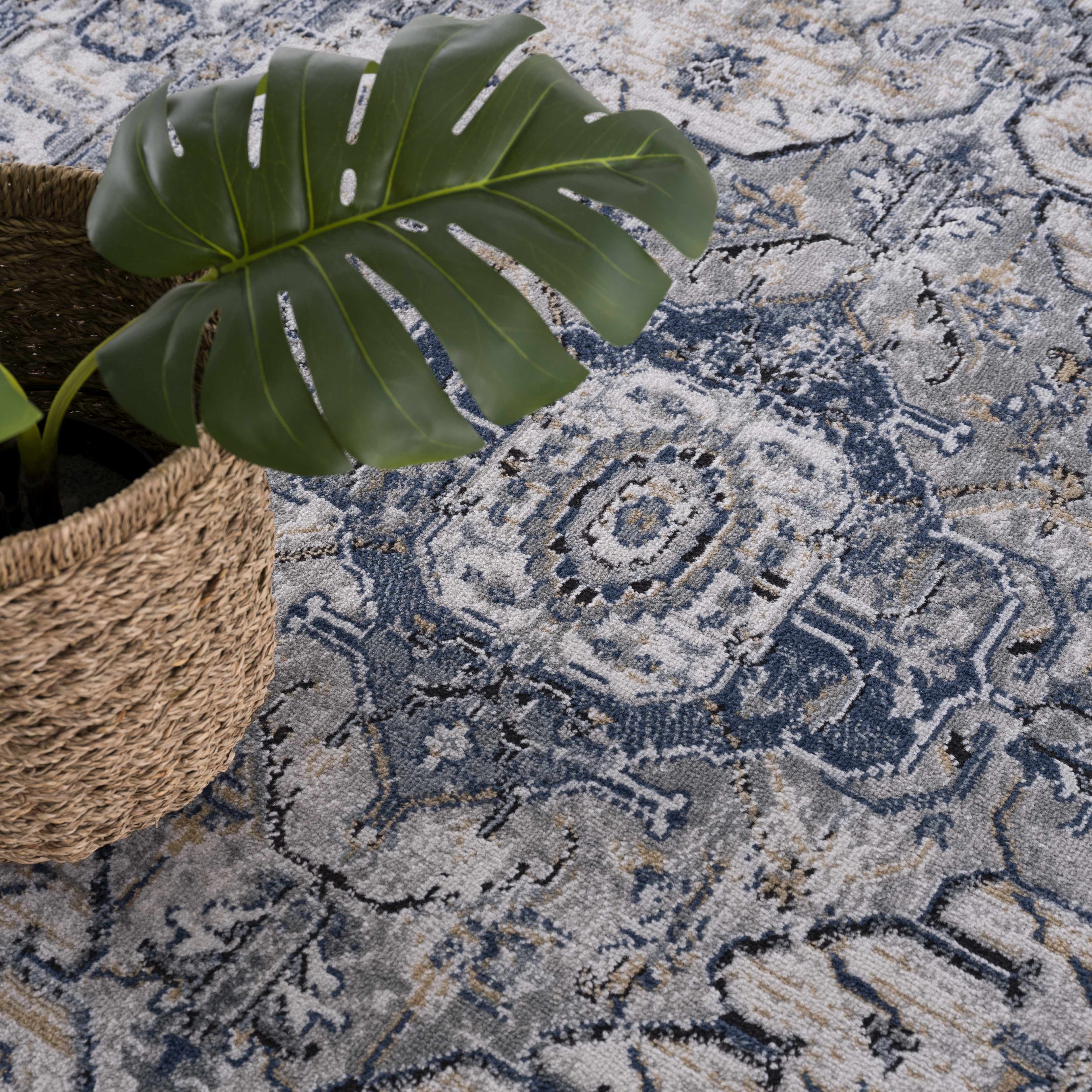 Mira Area Rug Machine Woven Light Gray, Traditional Style