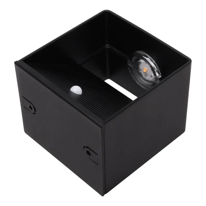 Bello Wall Lamp | Motion Sensor, Adjustable Beam Angle