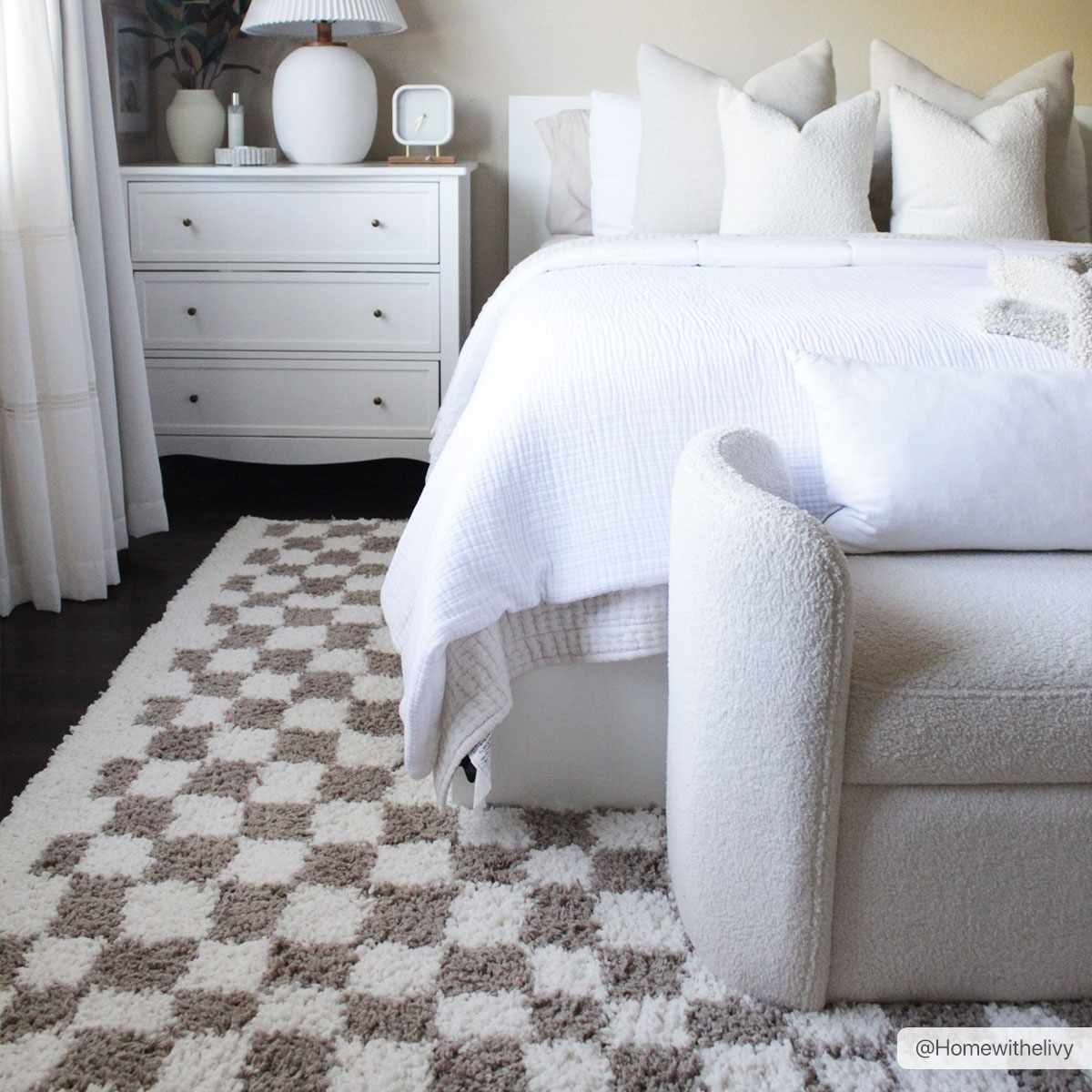 Kairo Checkered Shag Rug  Plush Pile, 100% Polyester, Machine Woven