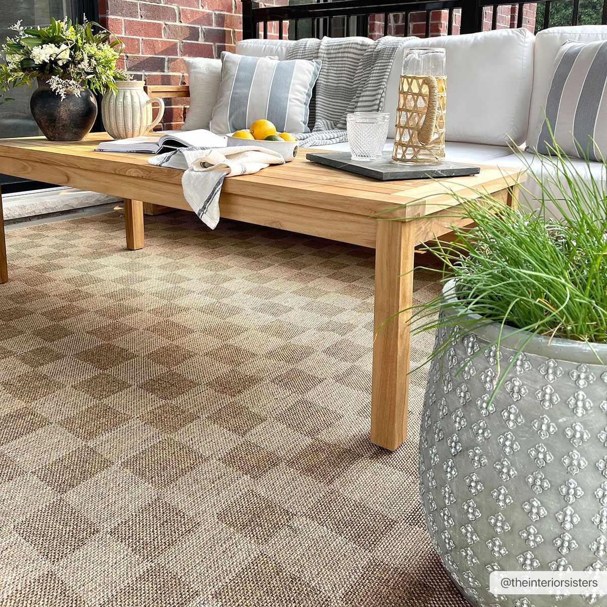 Bello Checkered Outdoor Rug 100% Polypropylene, Contemporary Style