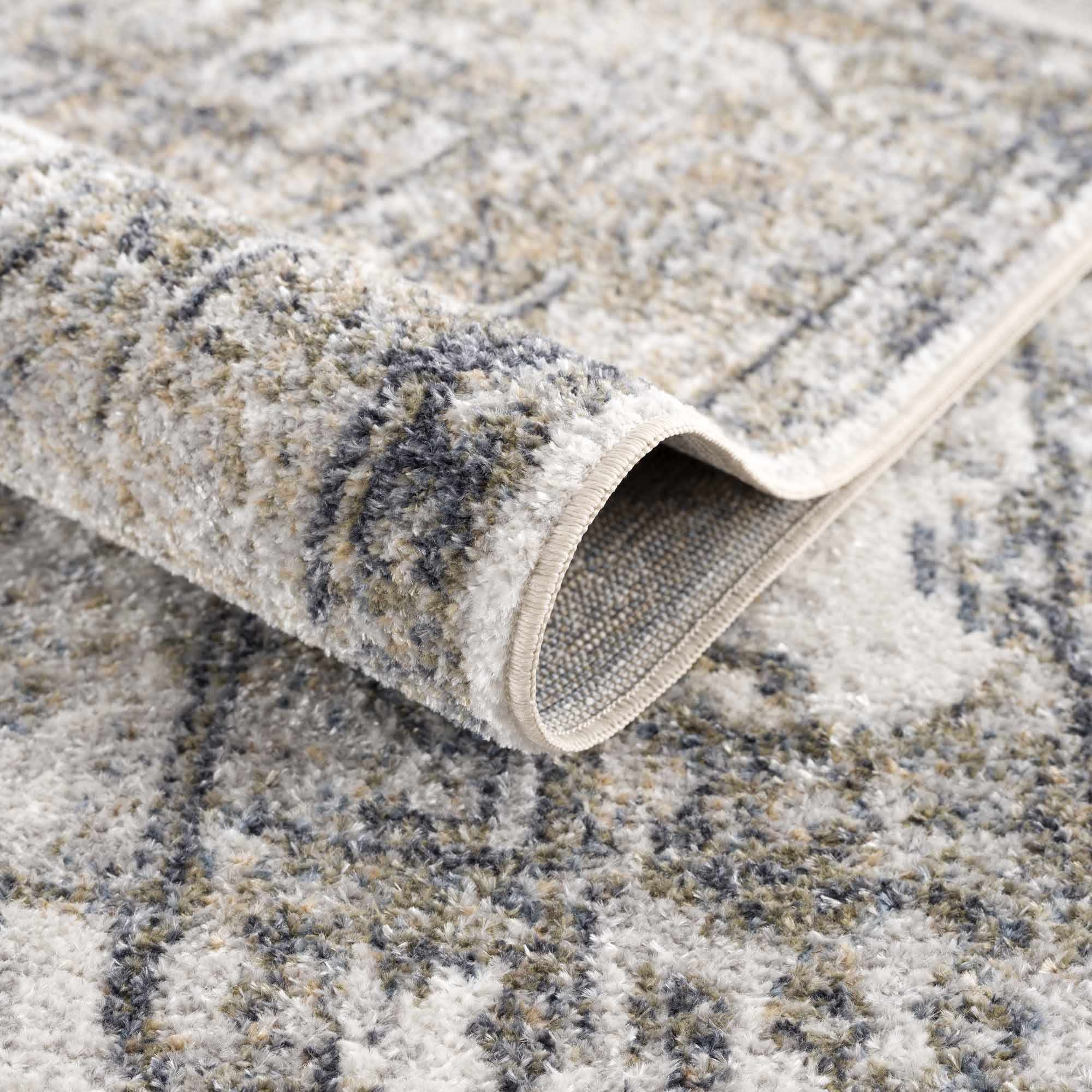 Hera Washable Rug  Traditional Machine Woven Polyester