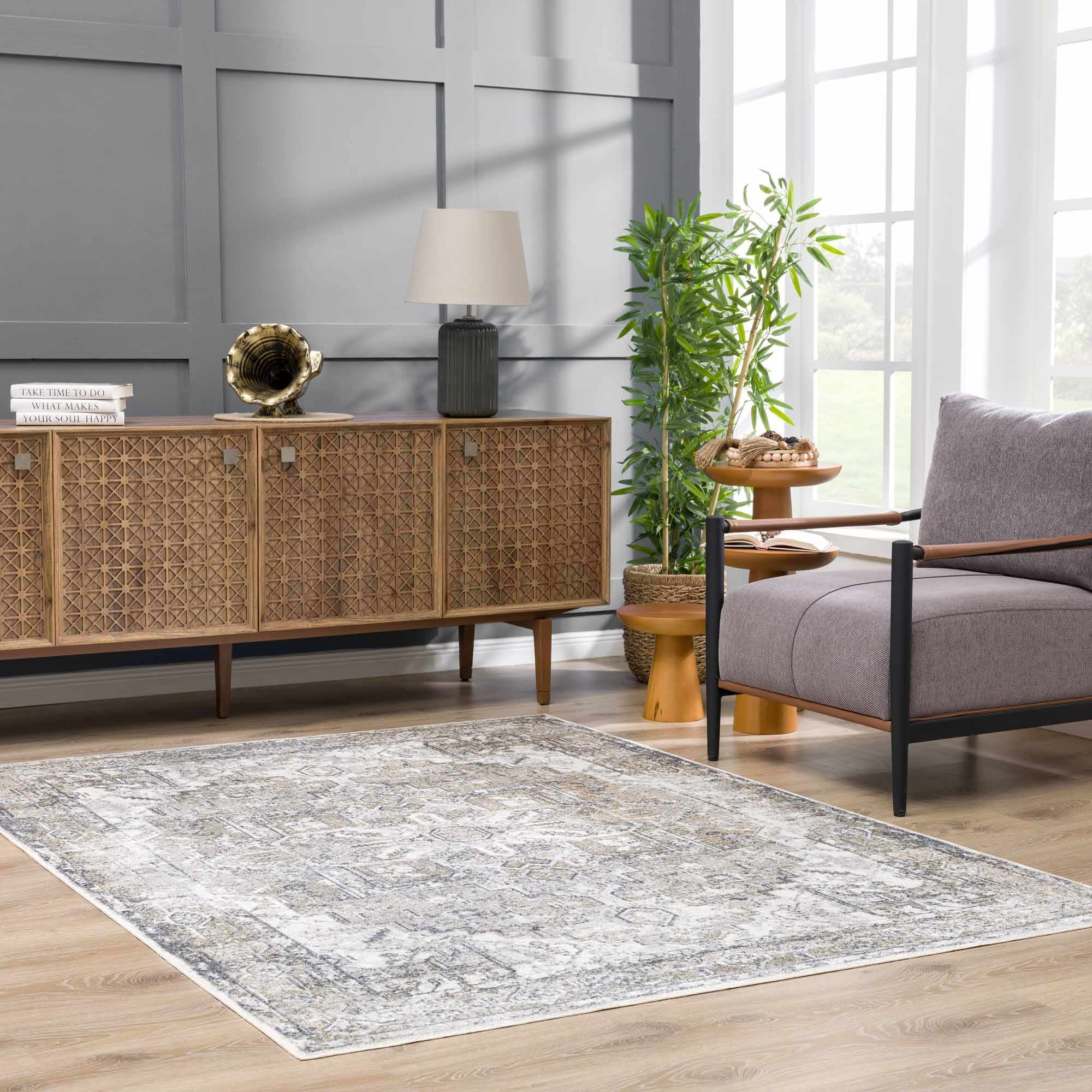 Hera Washable Rug  Traditional Machine Woven Polyester
