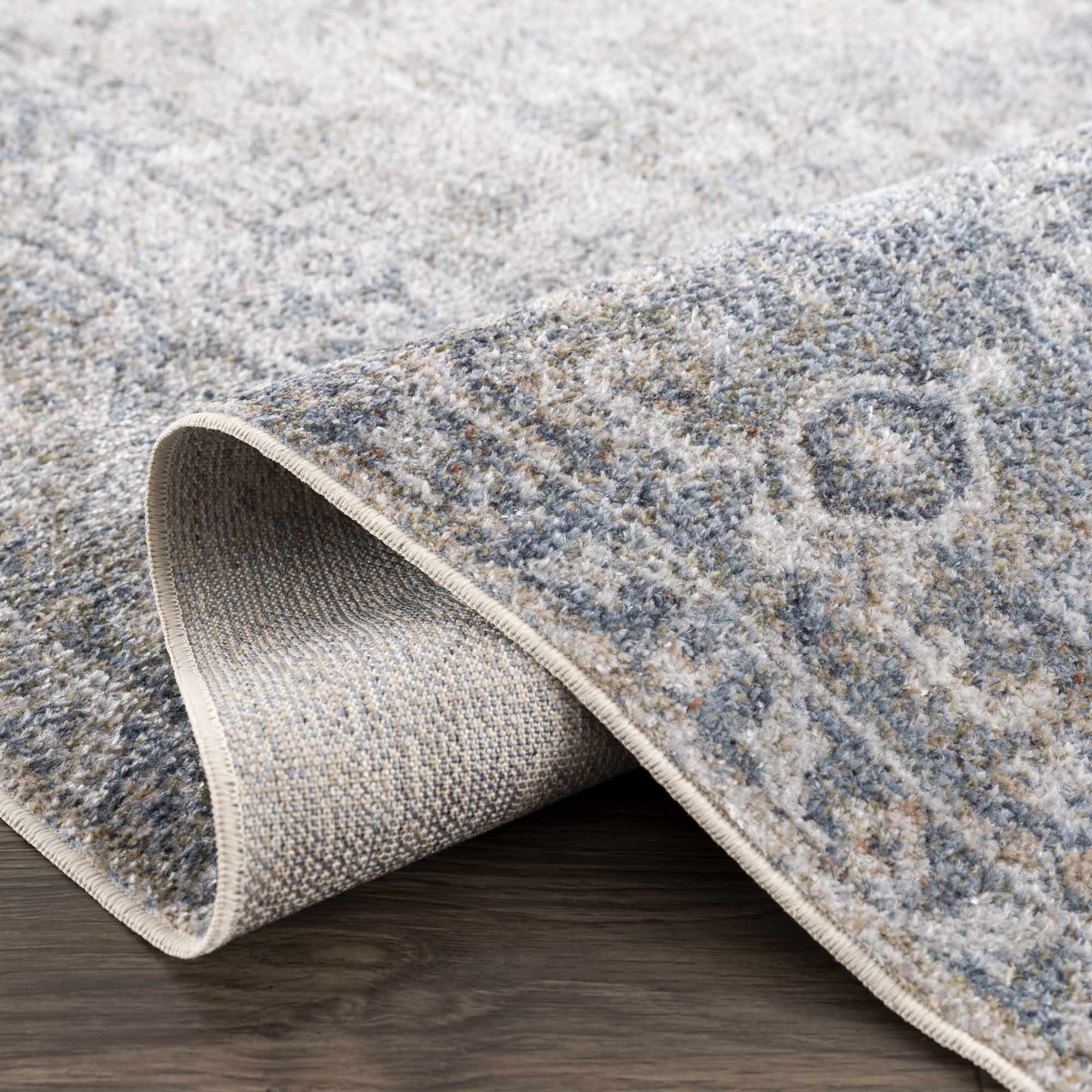 Bello Washable Rug  Medium Pile  Traditional Style