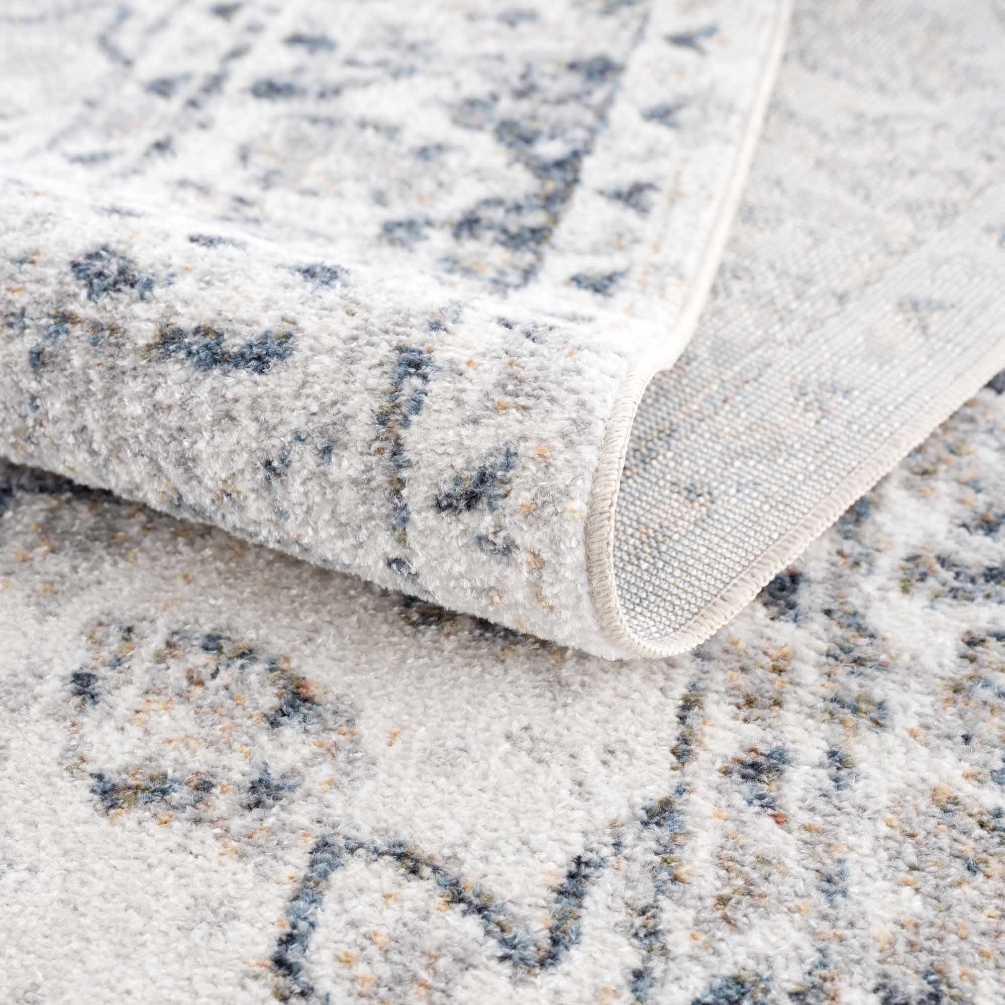 Rudo Washable Rug  Medium Pile  Machine Woven Polyester
