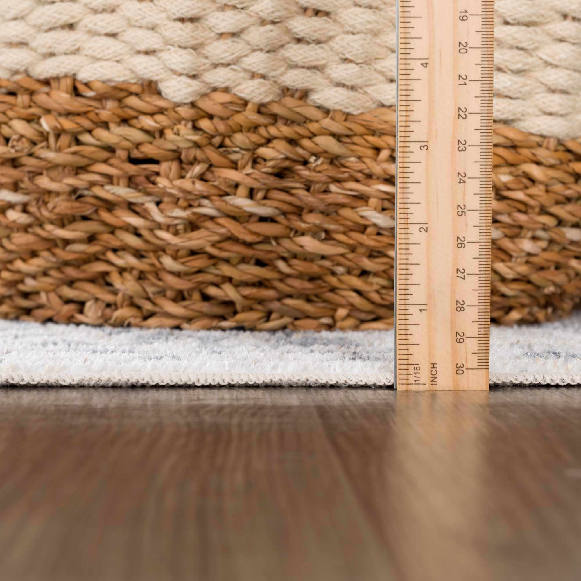 Rudo Washable Rug  Medium Pile  Machine Woven Polyester