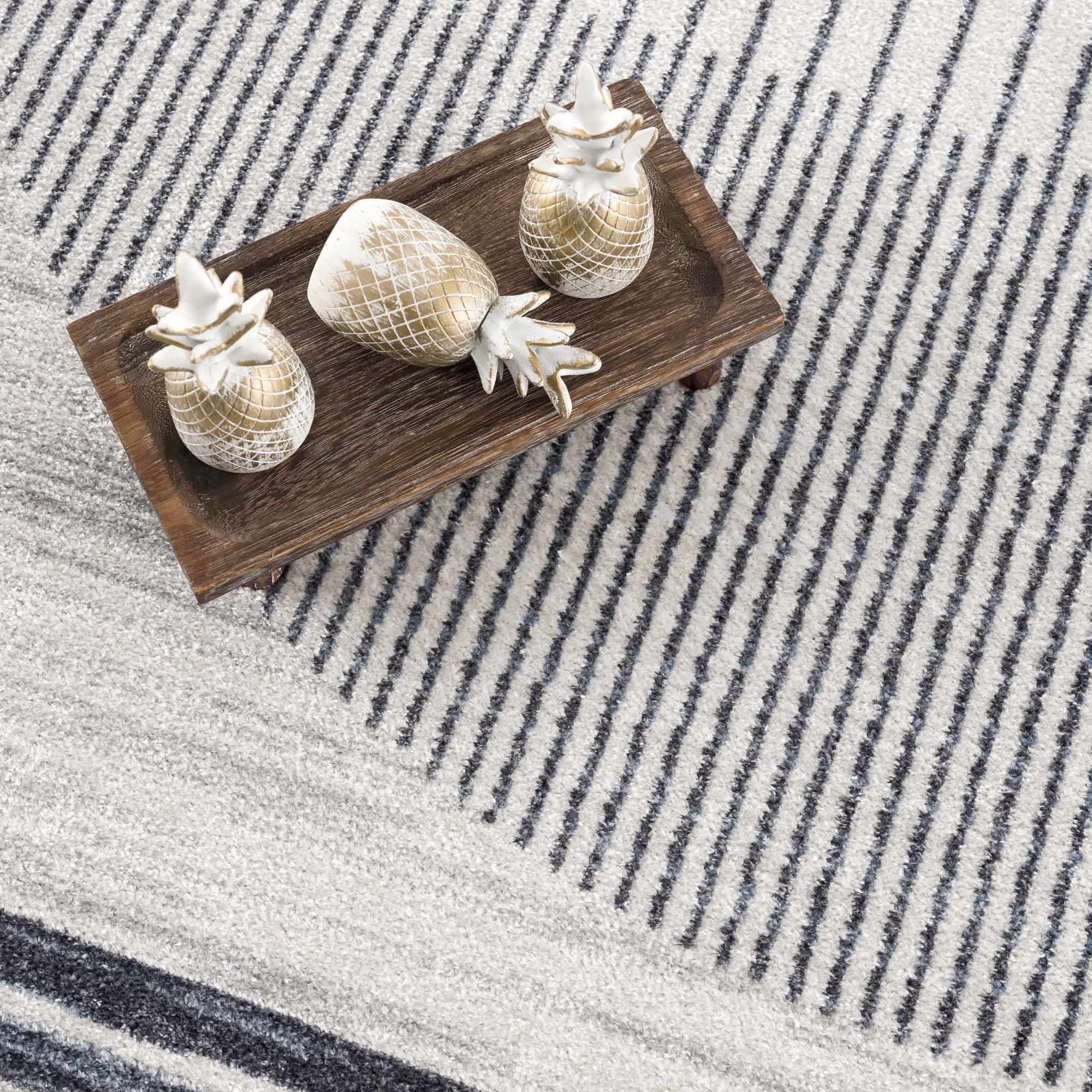 Talon Medium Gray Area Rug  Machine Washable, Contemporary
