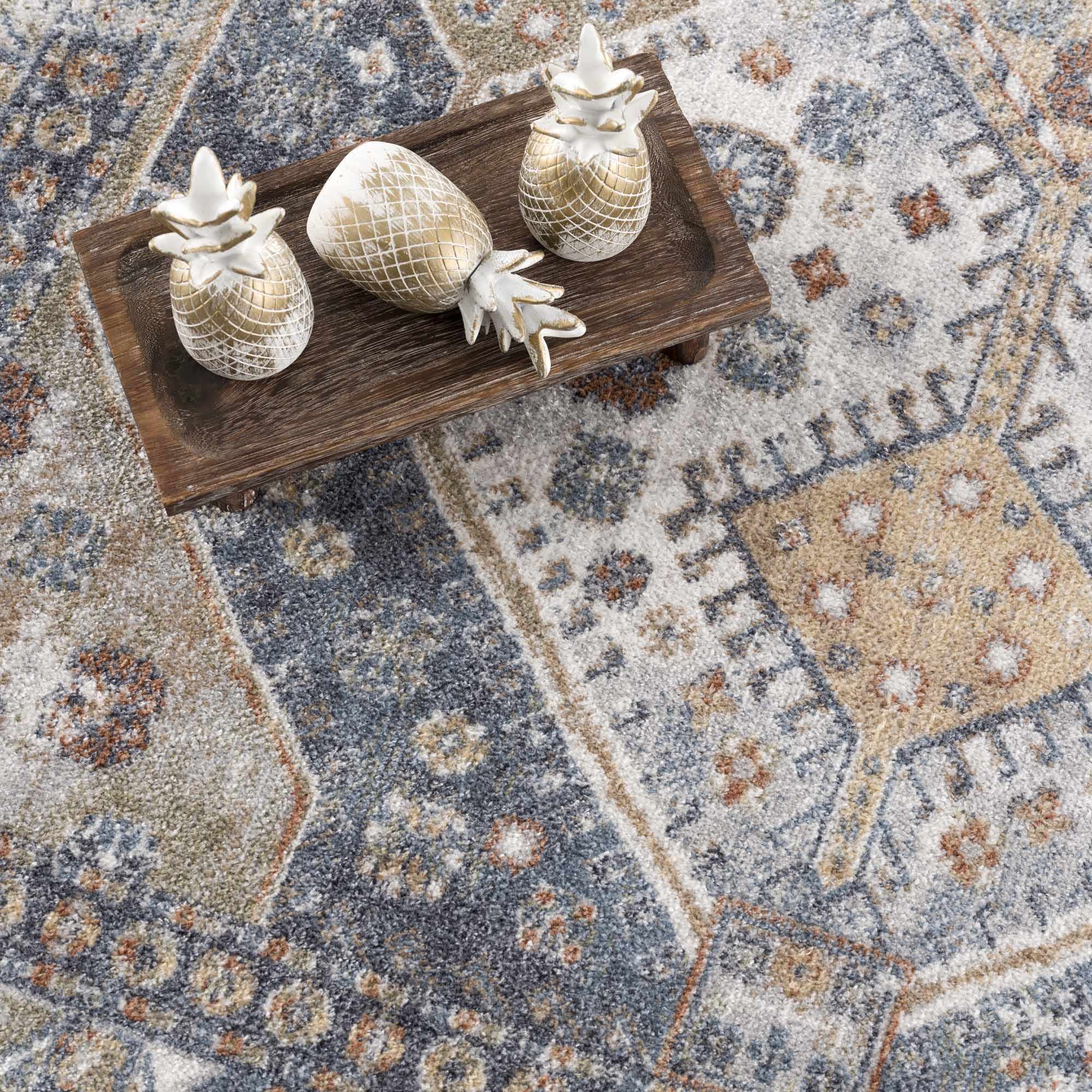 Alera Washable Rug  Machine Woven  Traditional Style