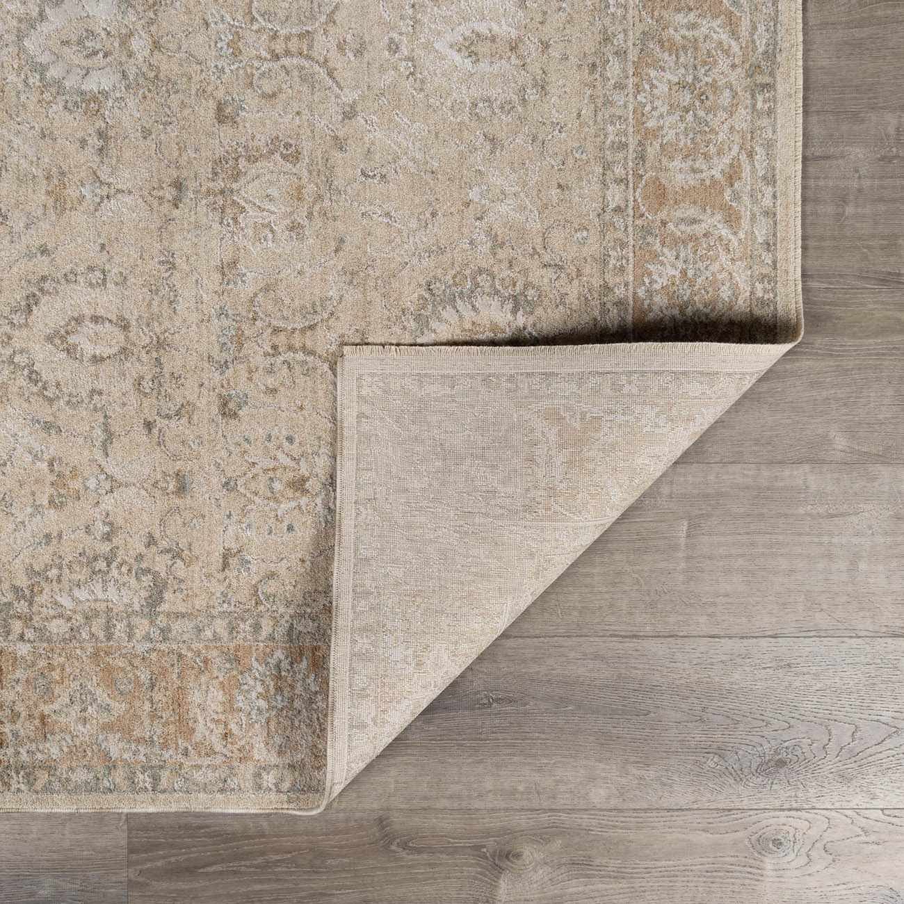 Bela Luxe Area Rug  Machine Woven, Medium Pile, Traditional Style