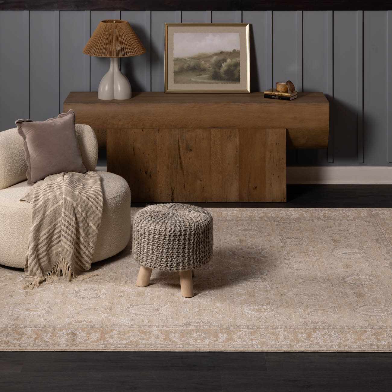 Bela Luxe Area Rug  Machine Woven, Medium Pile, Traditional Style