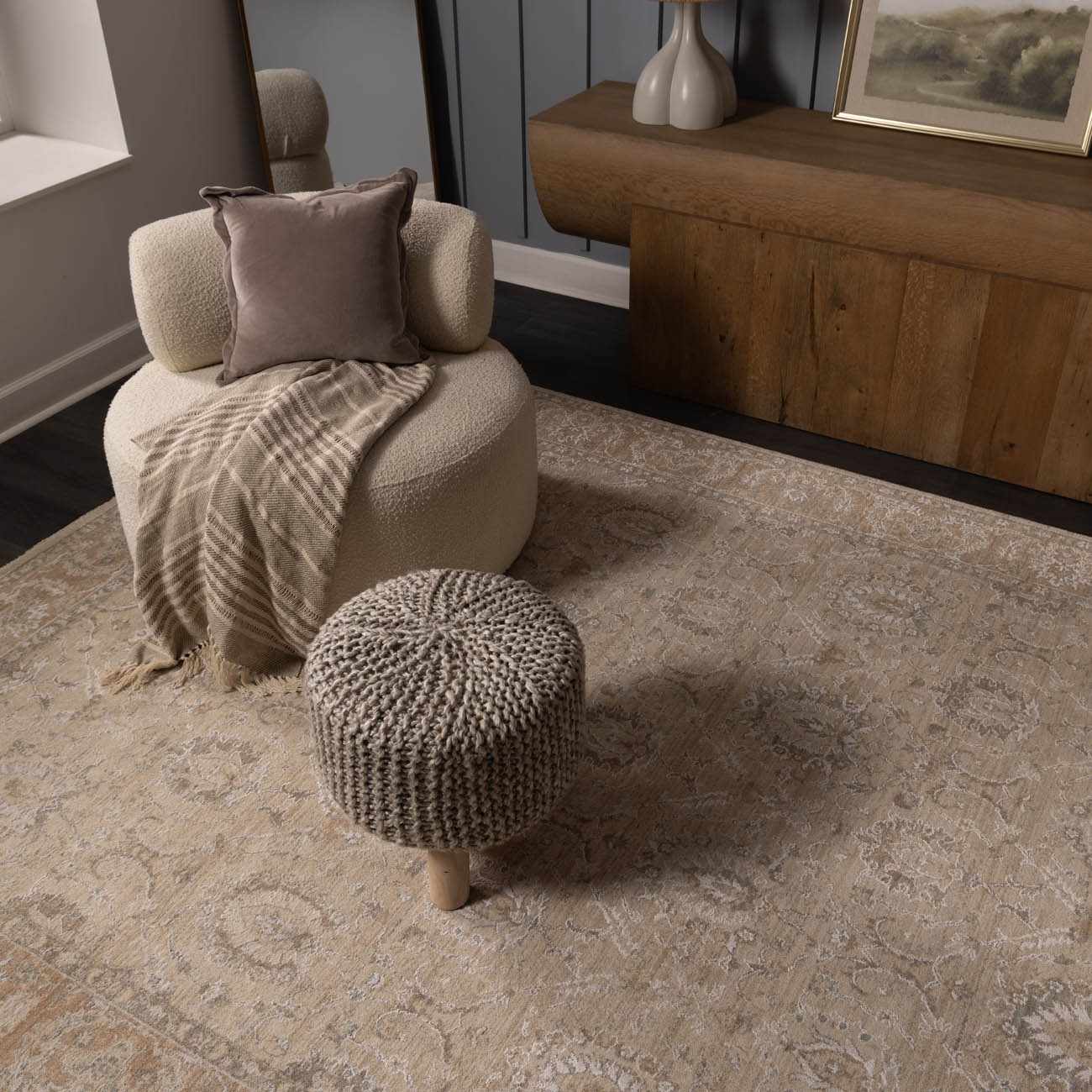 Bela Luxe Area Rug  Machine Woven, Medium Pile, Traditional Style