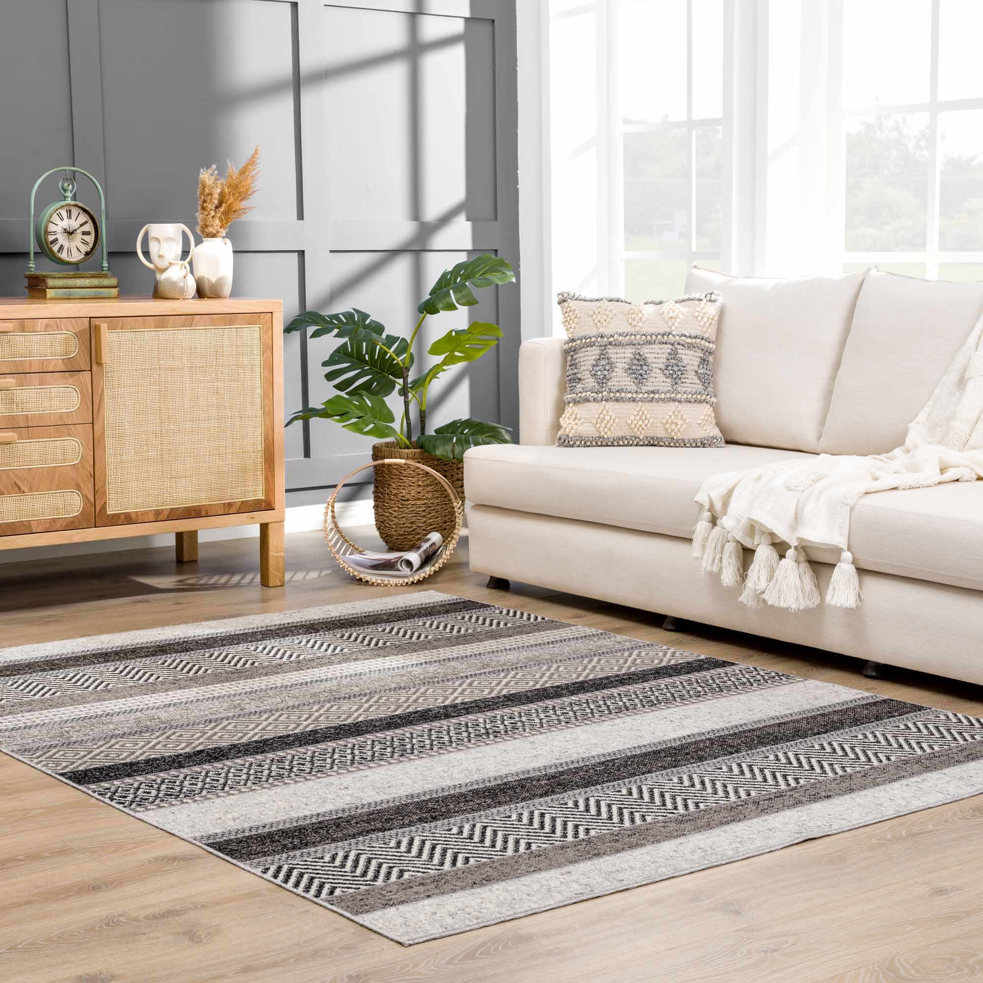 Milo Washable Area Rug  Geometric Design, Machine Woven, 100% Polyester