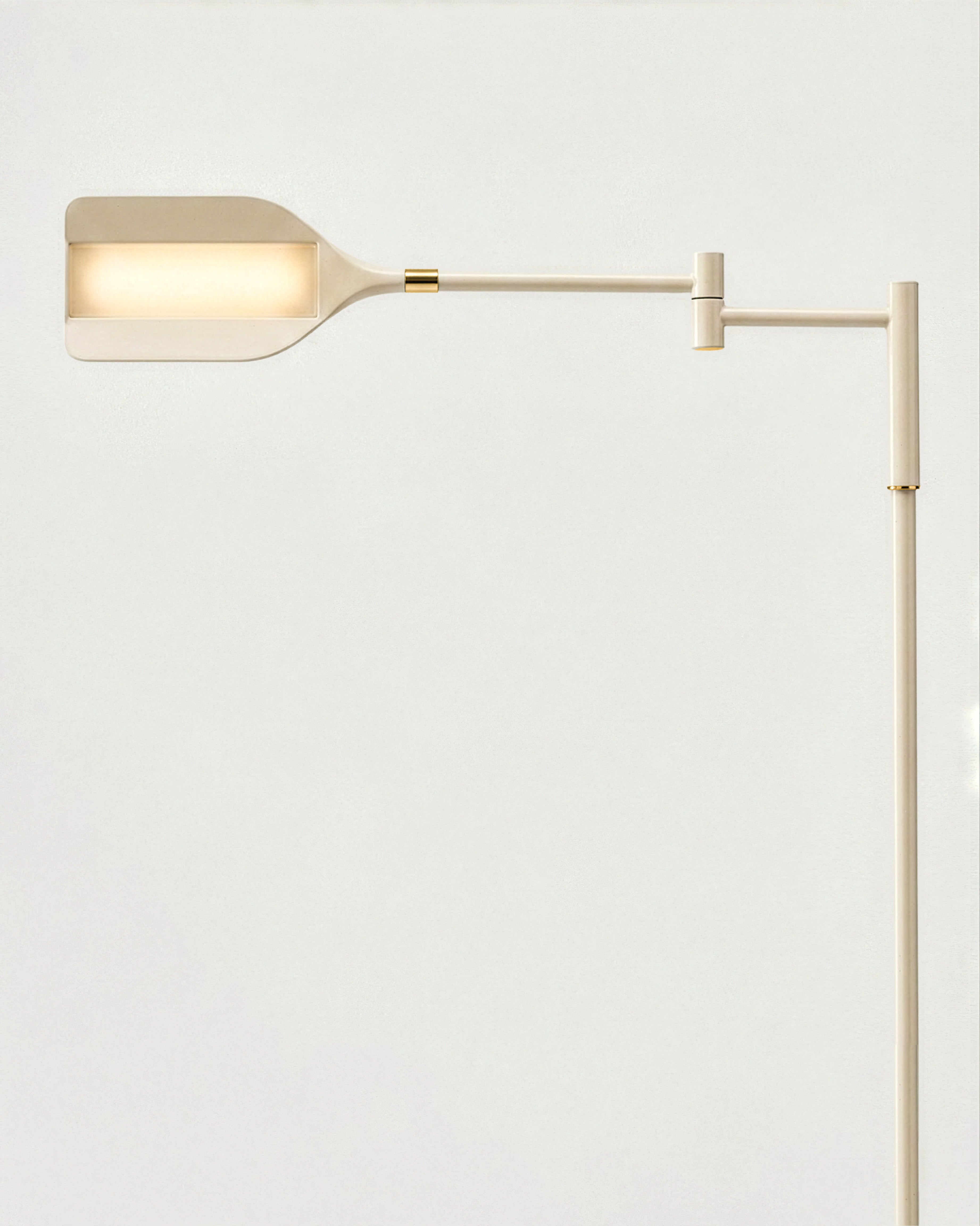 Luma Leaf Floor Lamp | LED, Three-Touch Dimmer