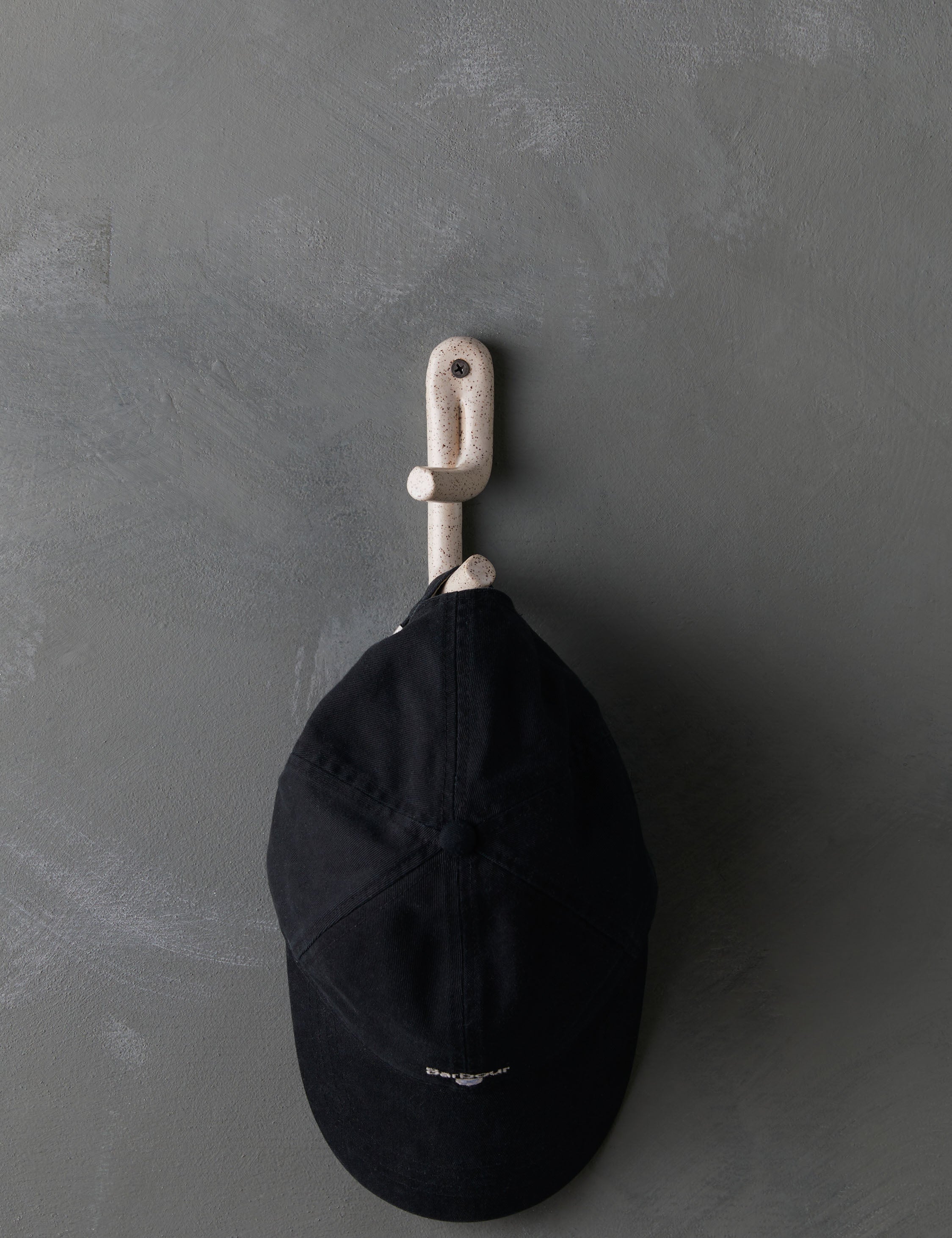 Luna Ceramic Wall Hook | Playful Crisscross Design