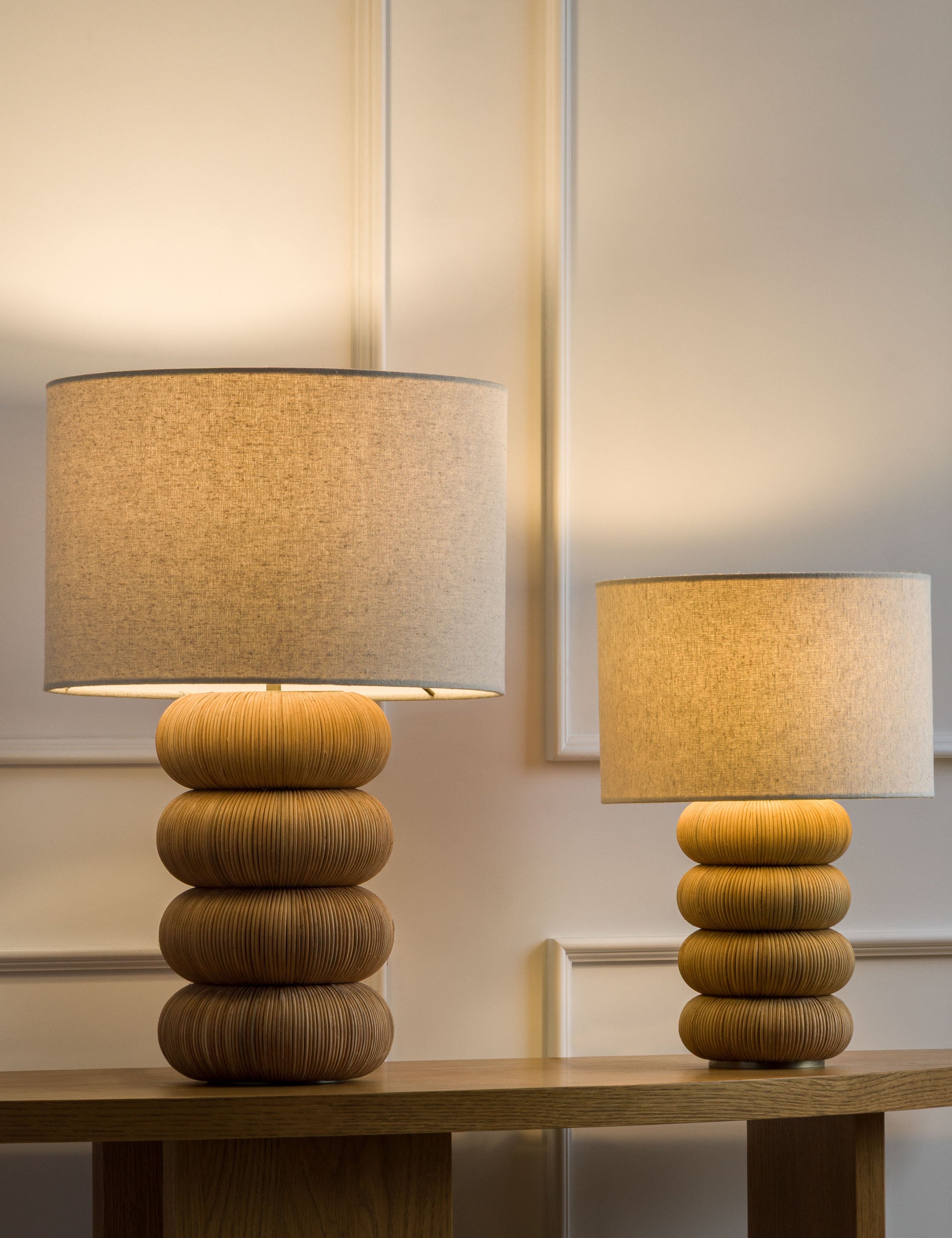 Luma Table Lamp | Sculptural Base, Dimmer Switch