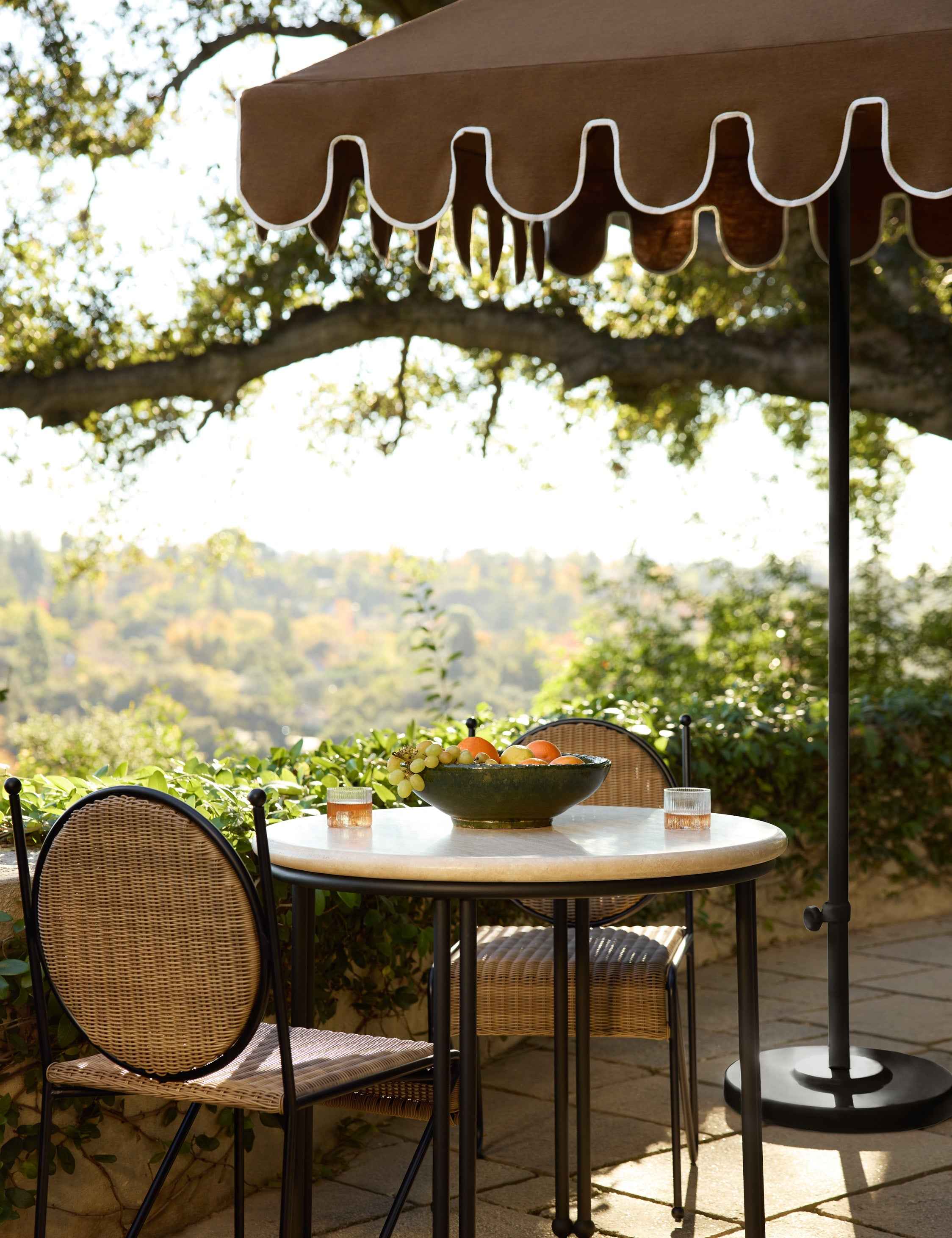 Nero Outdoor Umbrella | Scalloped Edge, Crisp Canopy Design
