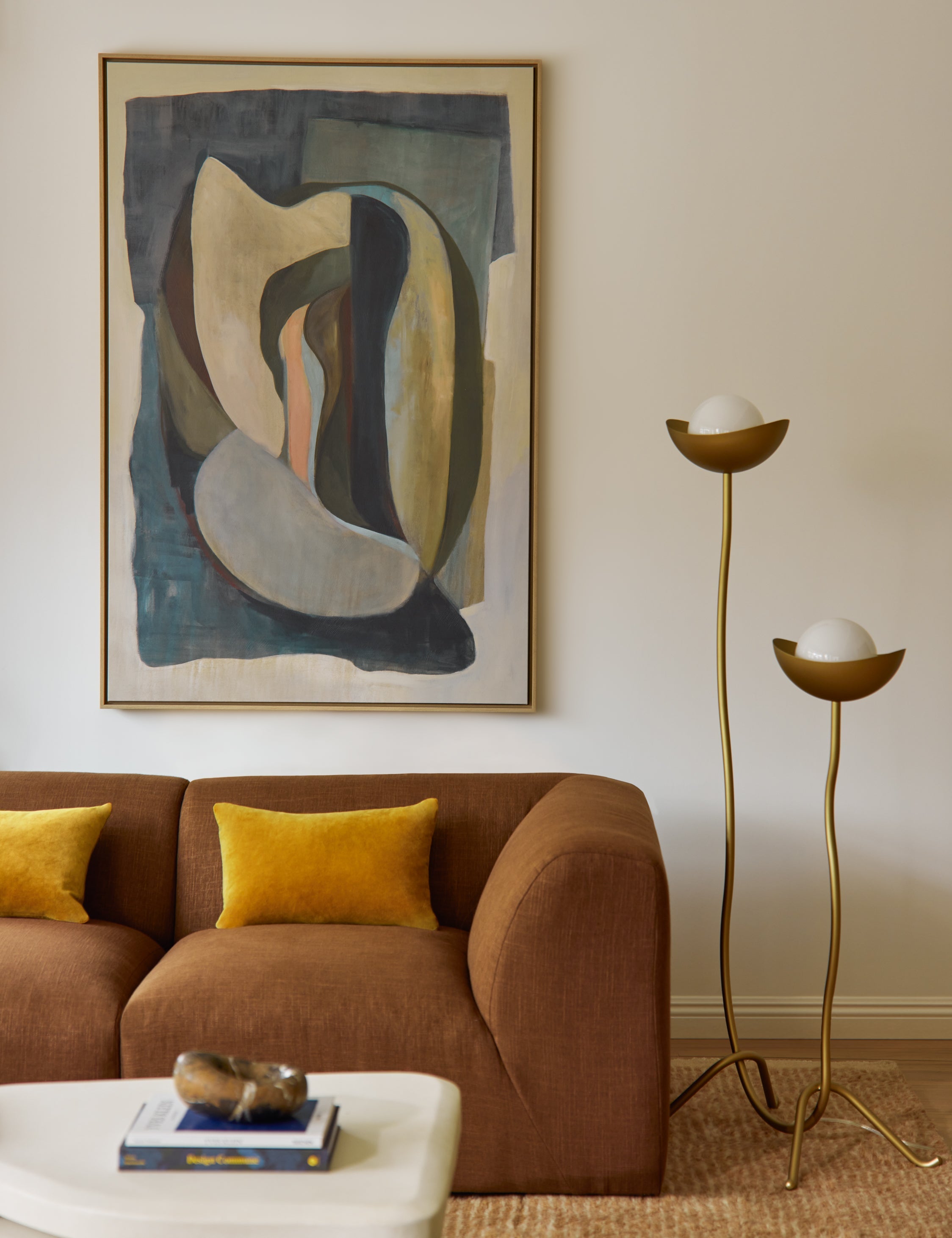 Bela Velvet Pillow | Luxurious Texture, Elegant Finish