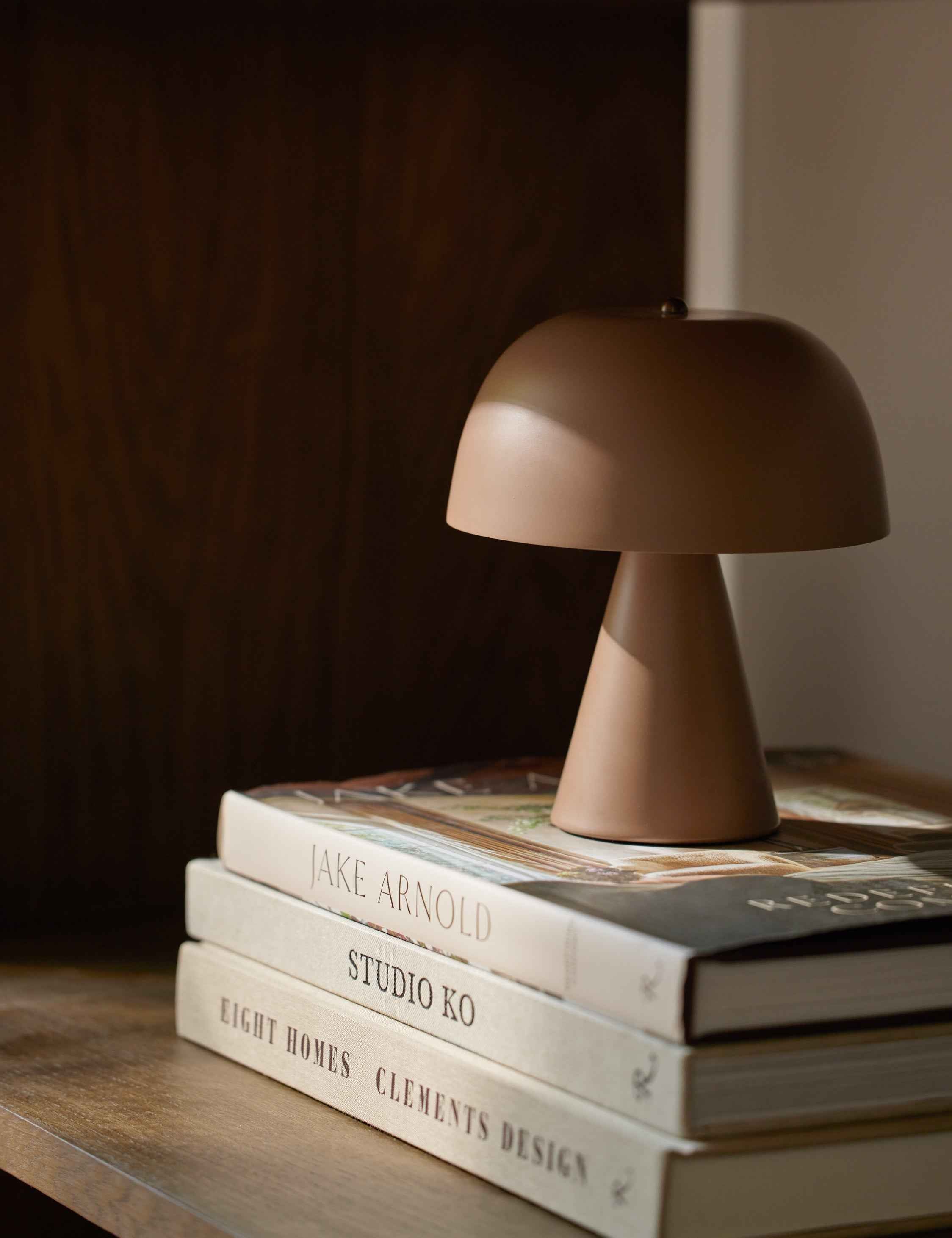 Wynter Cordless Table Lamp | Sleek, Portable Design