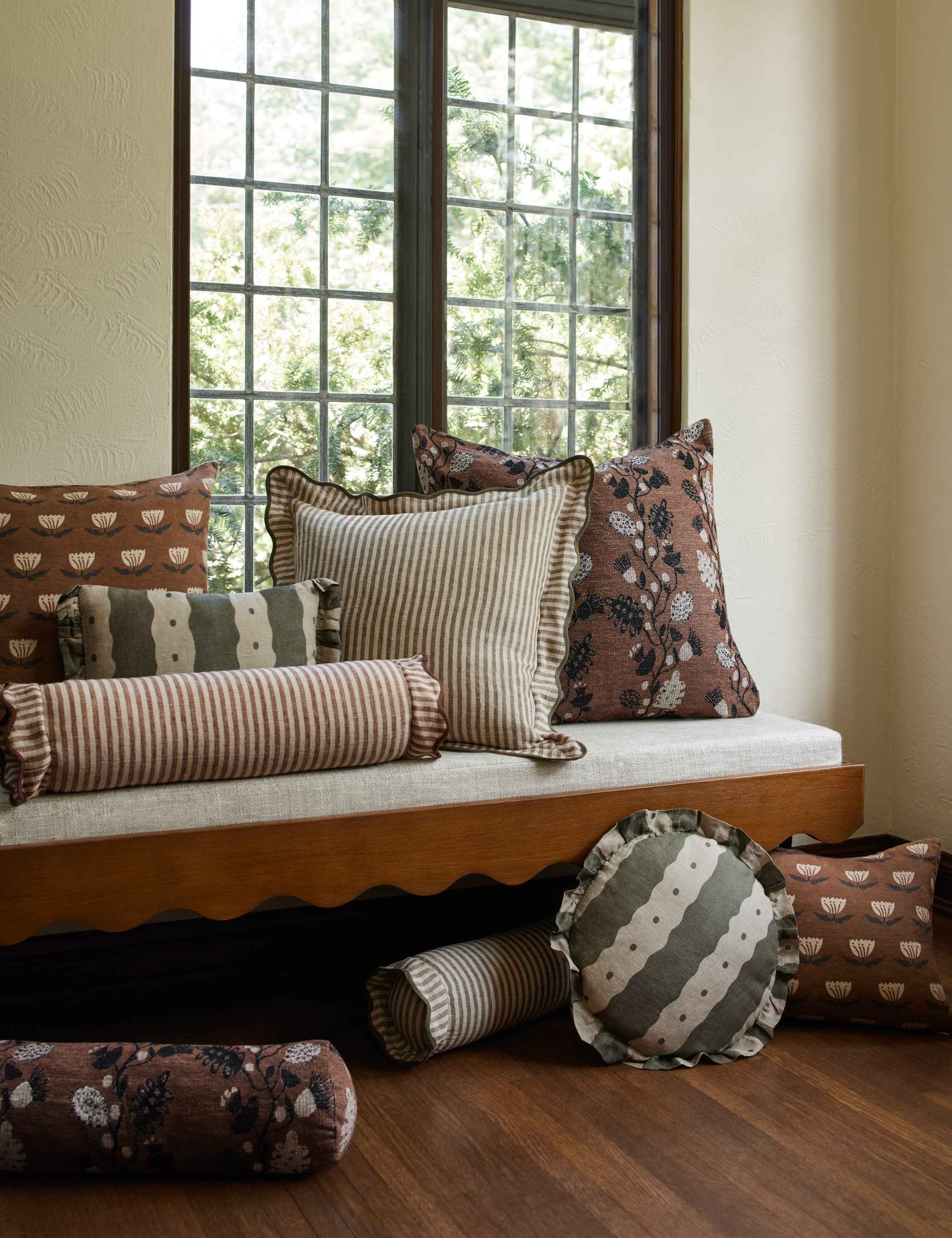 Breeza Jacquard Pillow | Tactile Cotton, Botanical Pattern