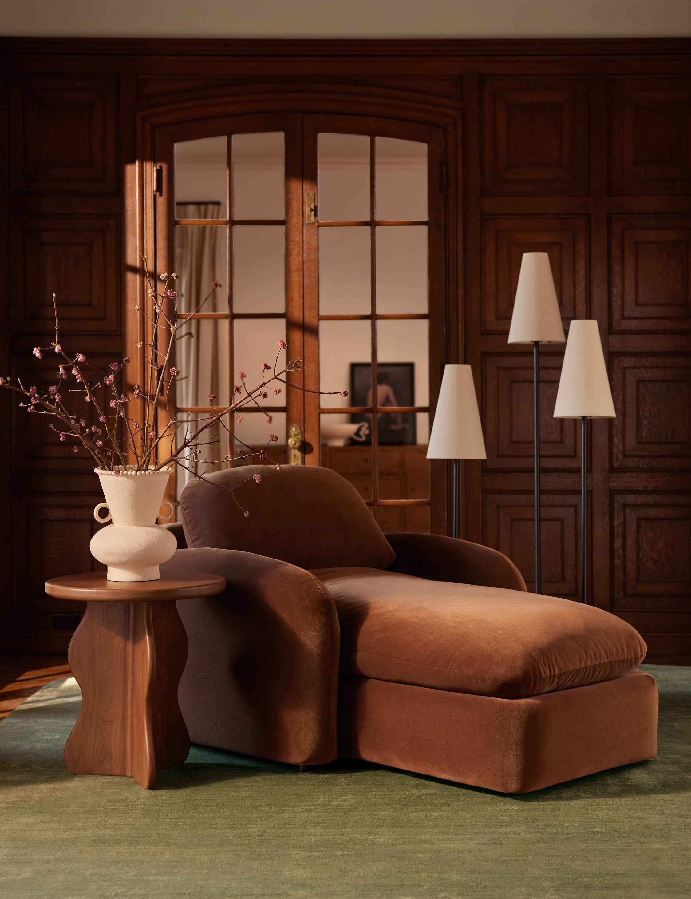 Fino Floor Lamp | Sculptural Design, Tapered Shades