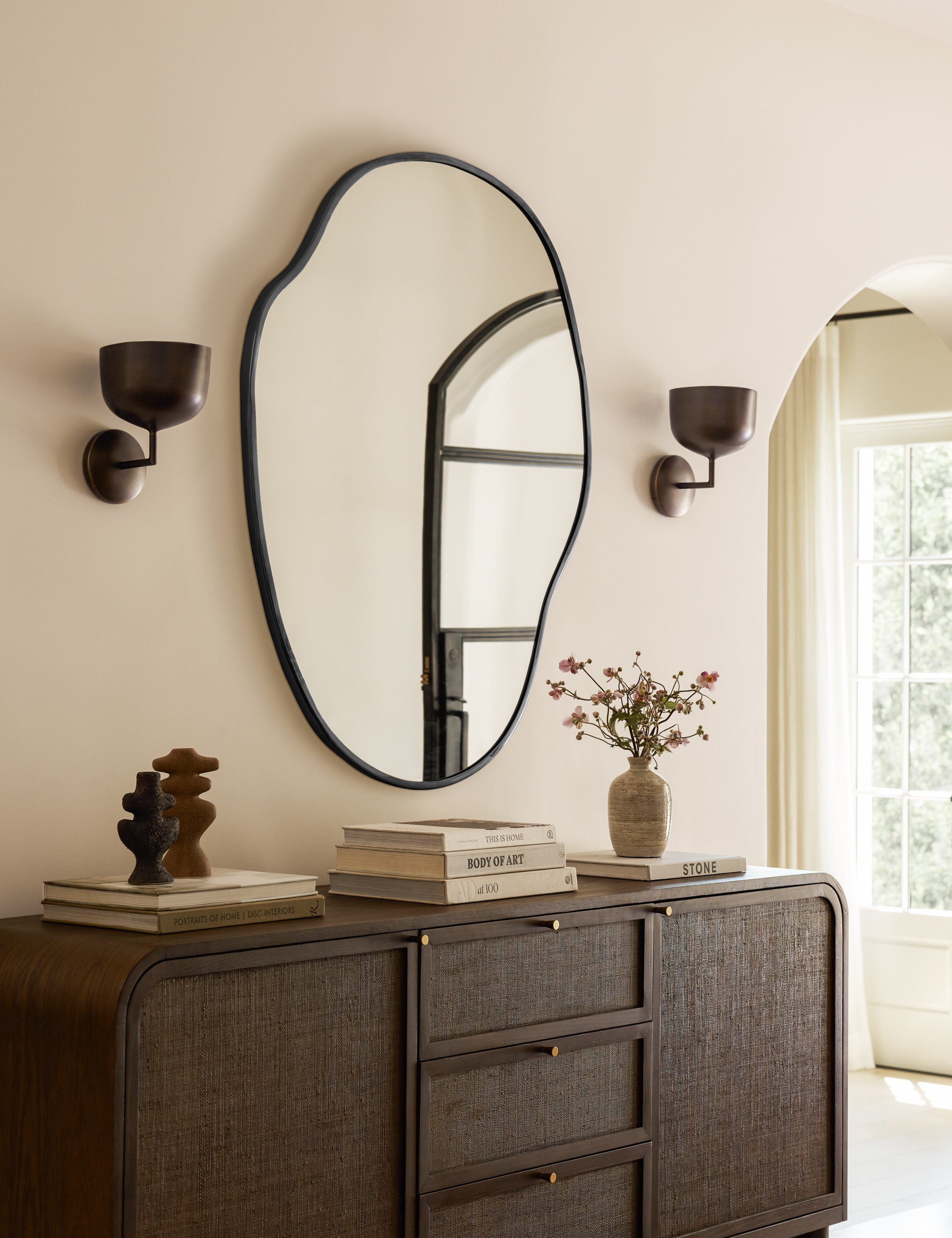 Pivo Puddle Mirror | Slim Frame, Organic Shape