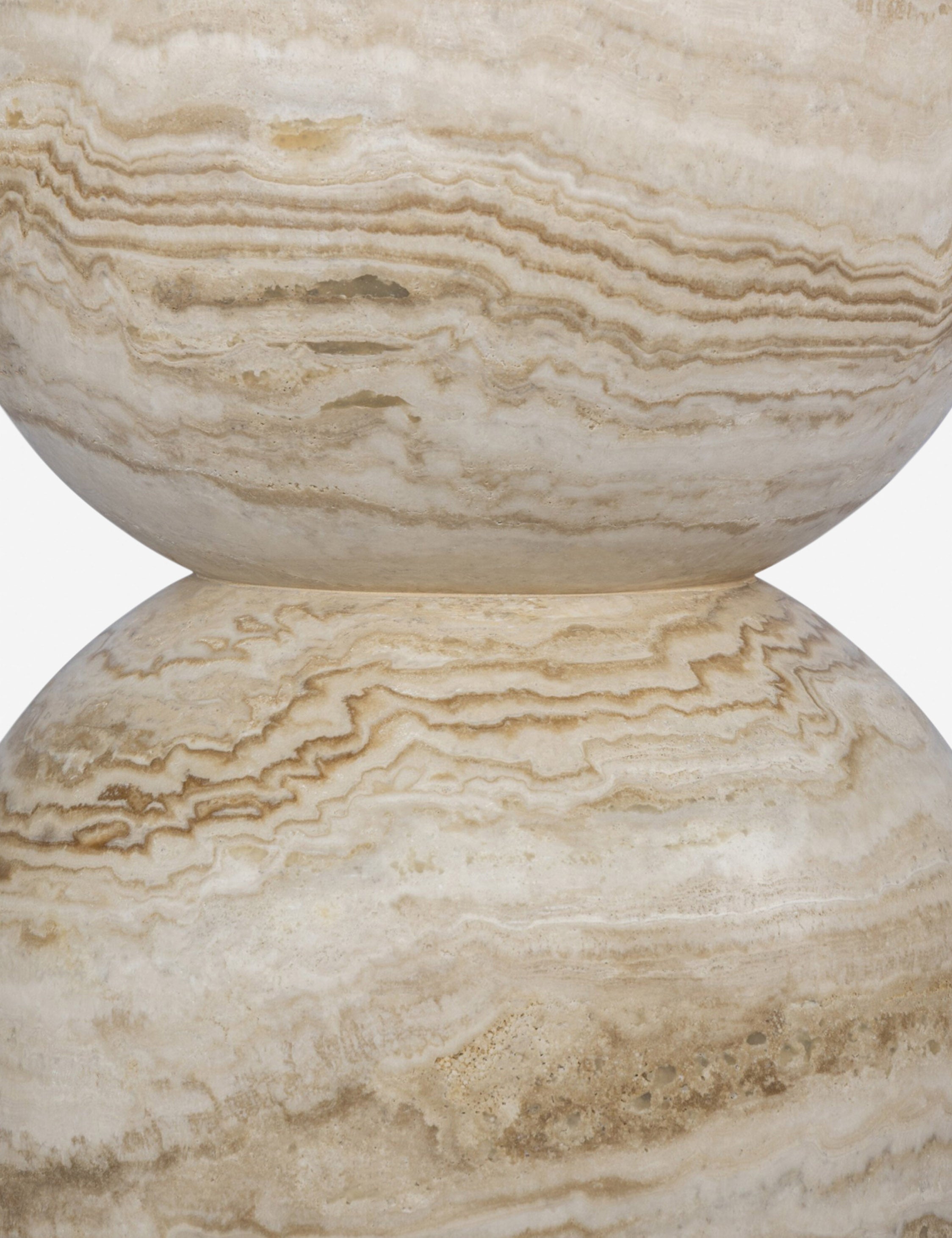 Fino Round Dining Table | Sculpted Pedestal, Elegant Curves