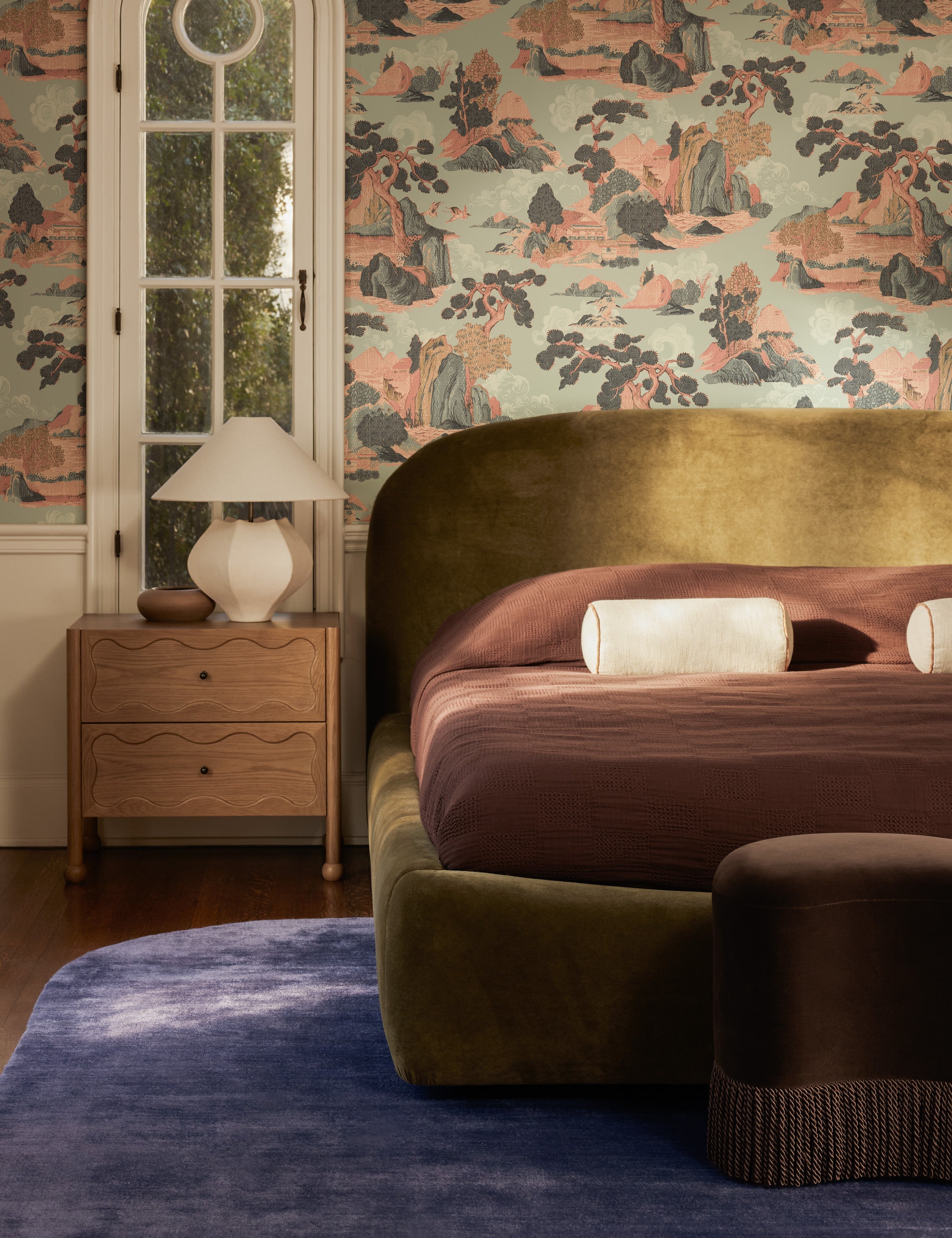 Punto Table Lamp | Ceramic Design with Linen Shade