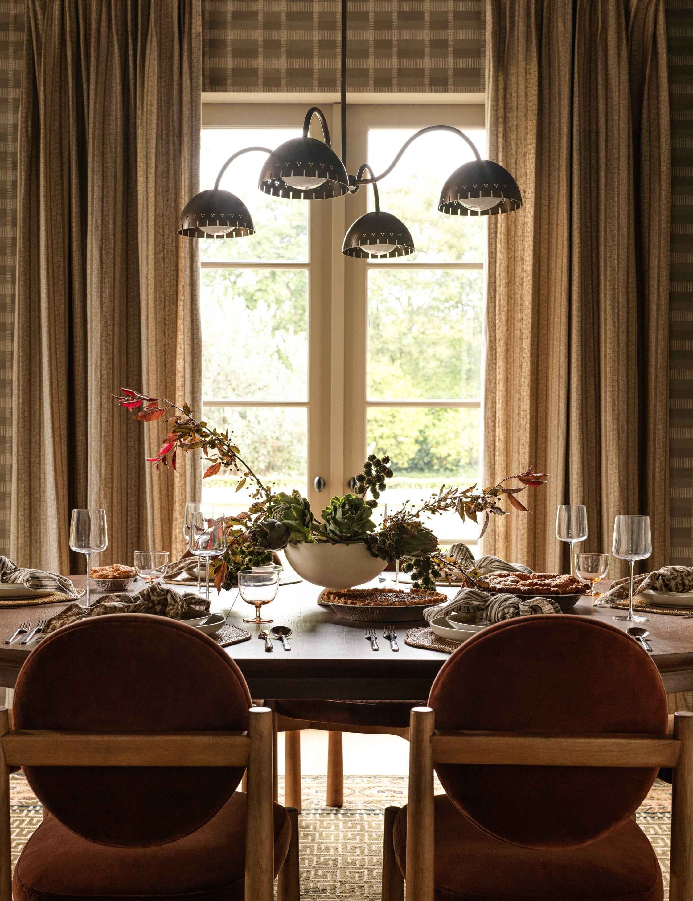 Omero Chandelier | Burnished Brass with Elegant Detailing