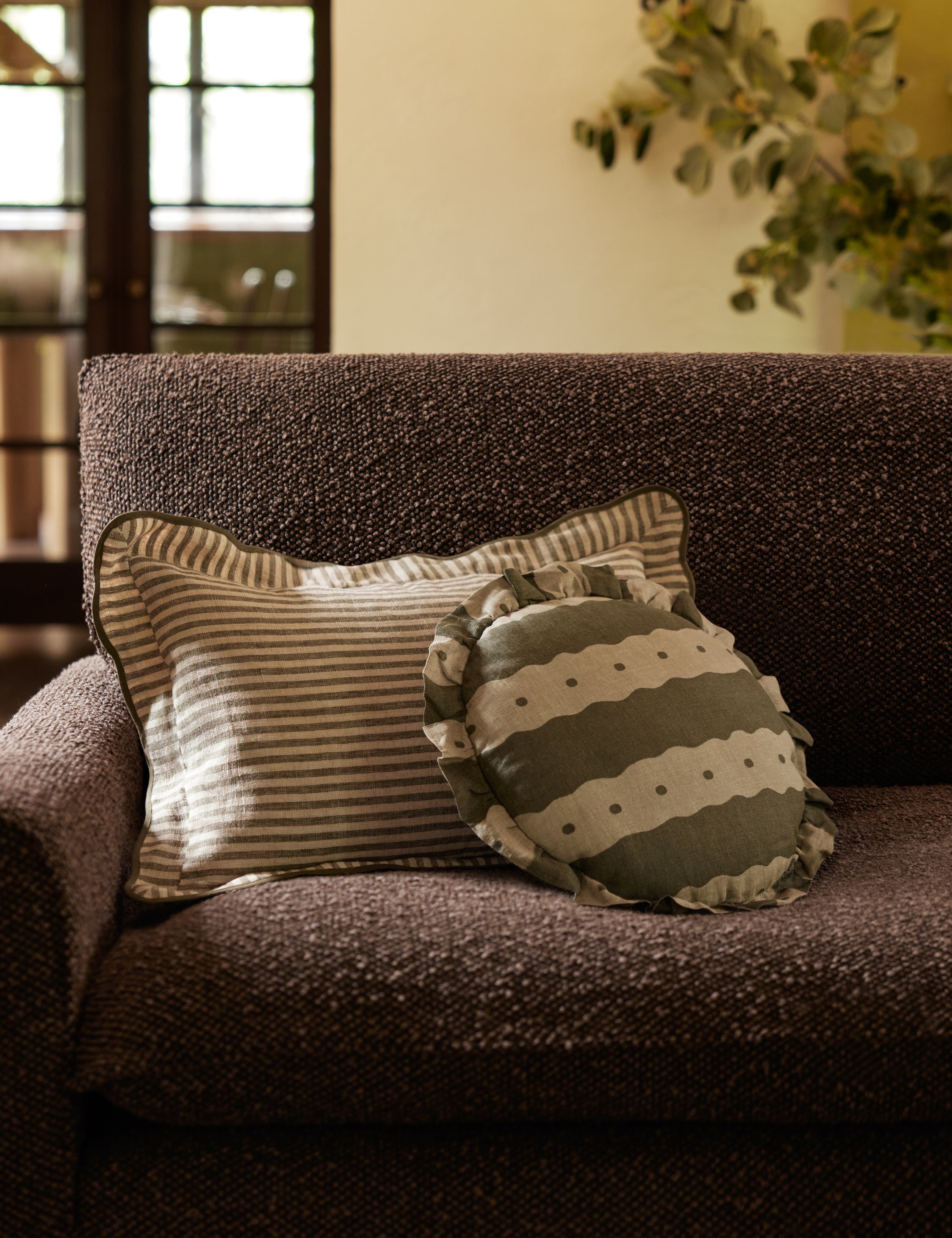 Luna Linen Pillow | Striped Design, Dramatic Flange