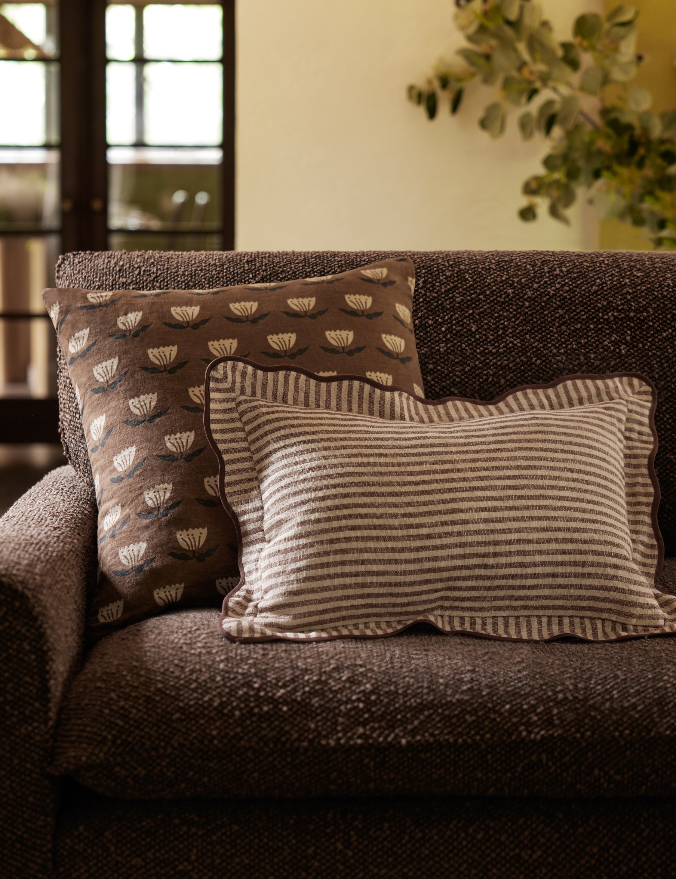 Luna Linen Pillow | Striped Design, Dramatic Flange