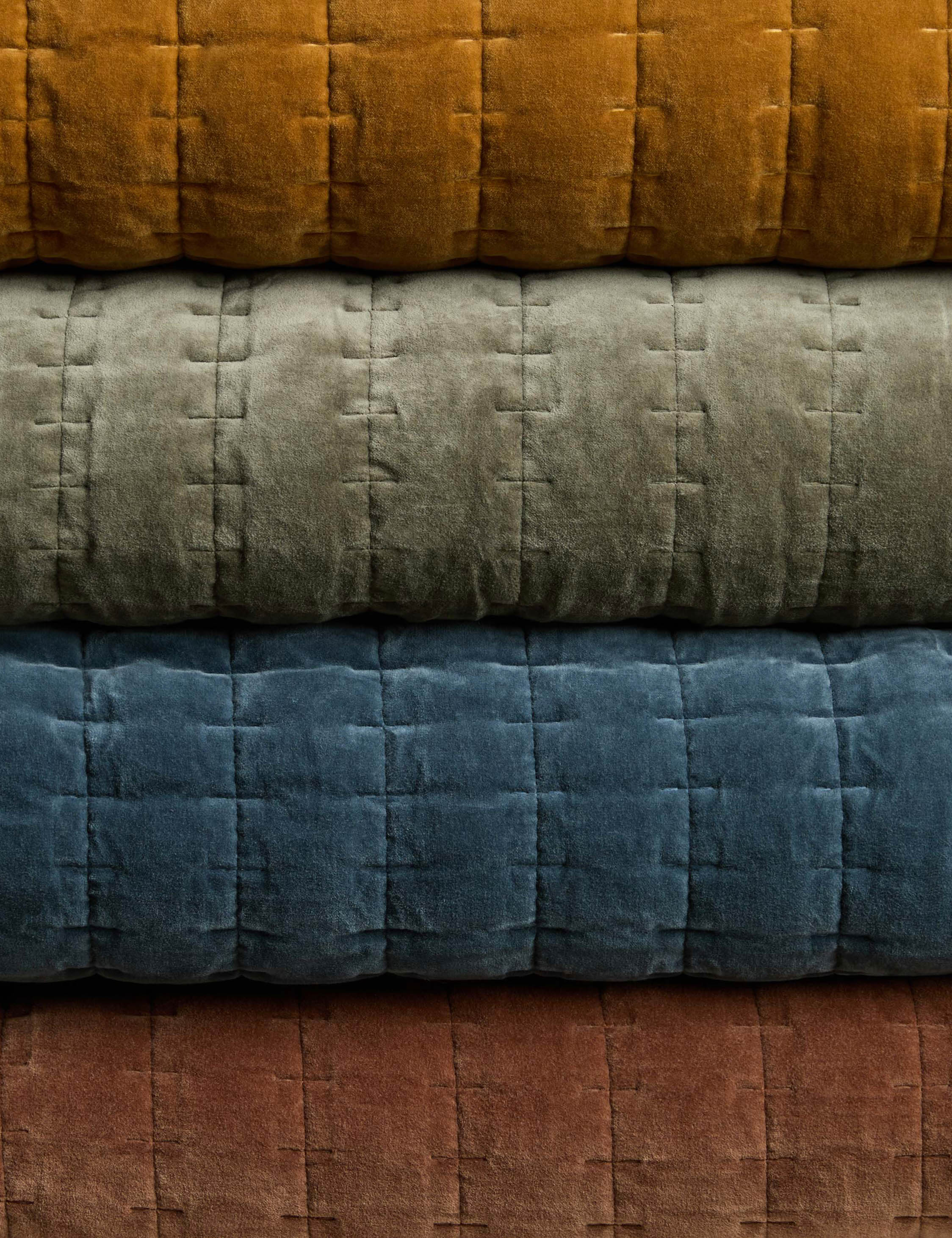 Aveline Velvet Quilt | Luxurious Textured Bedding