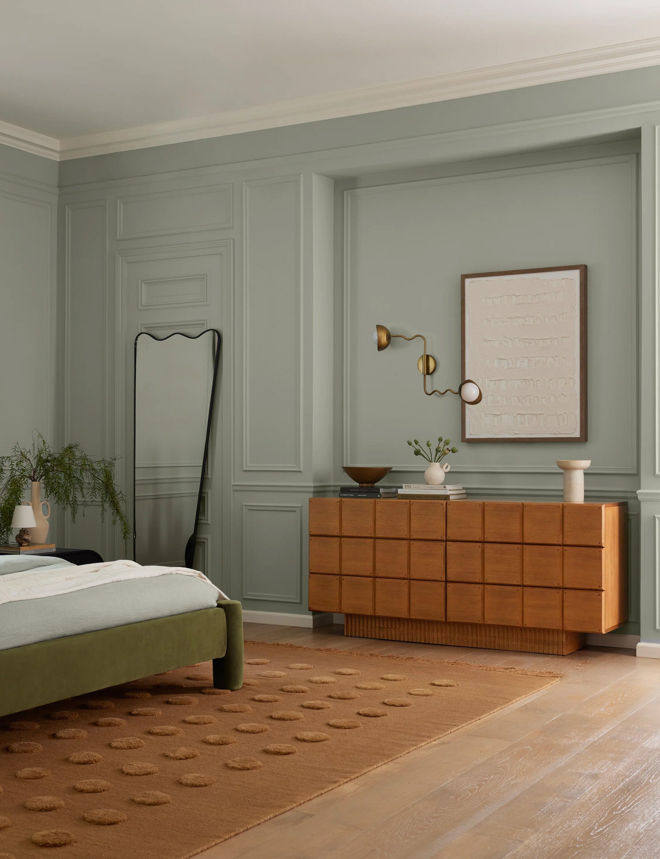 Lumen Dresser | Fluted Plinth Base, Six Spacious Drawers