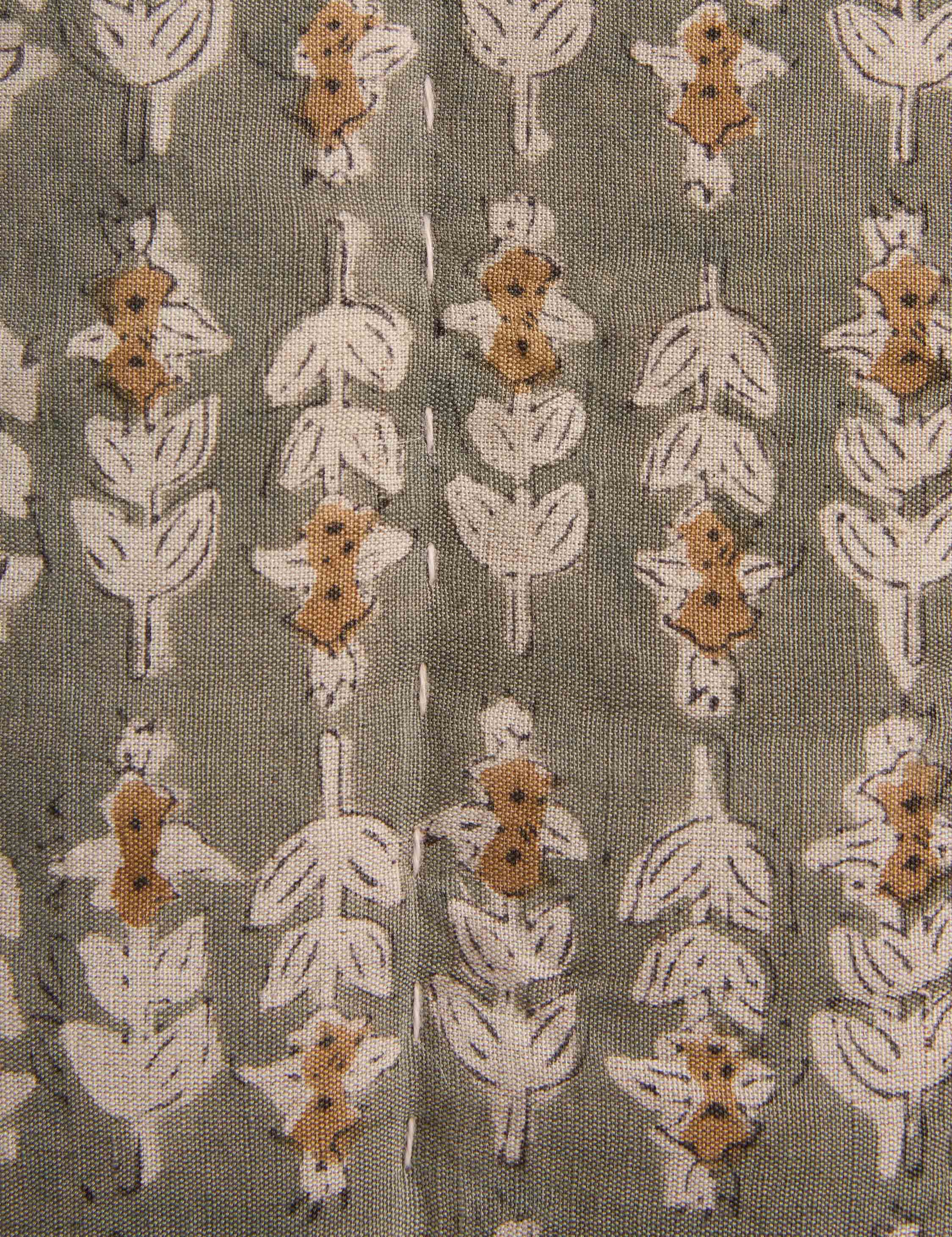 Bela Linen Cotton Quilt | Block Print Floral Design, Soft & Durable