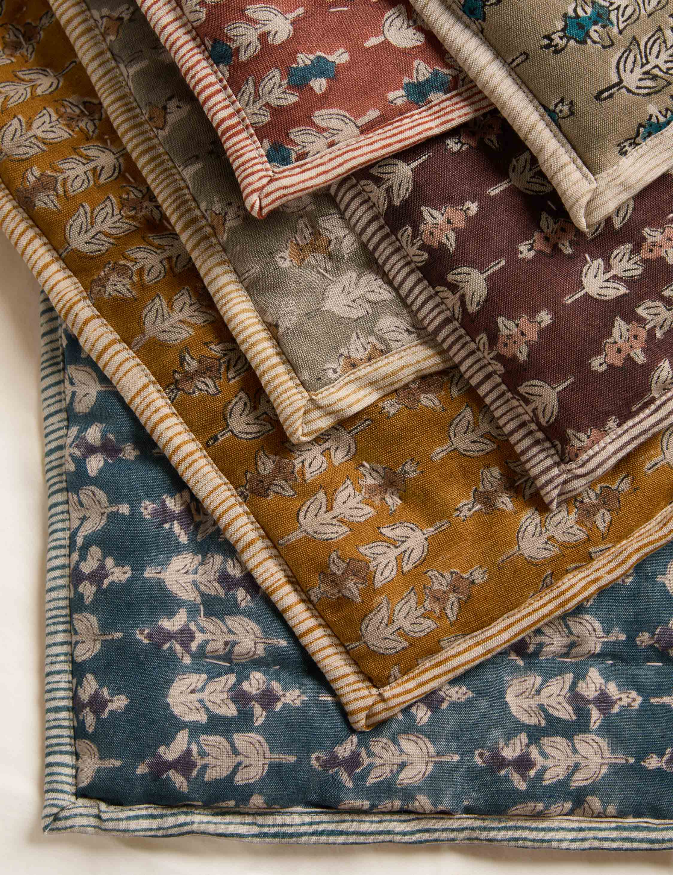 Bela Linen Cotton Quilt | Block Print Floral Design, Soft & Durable